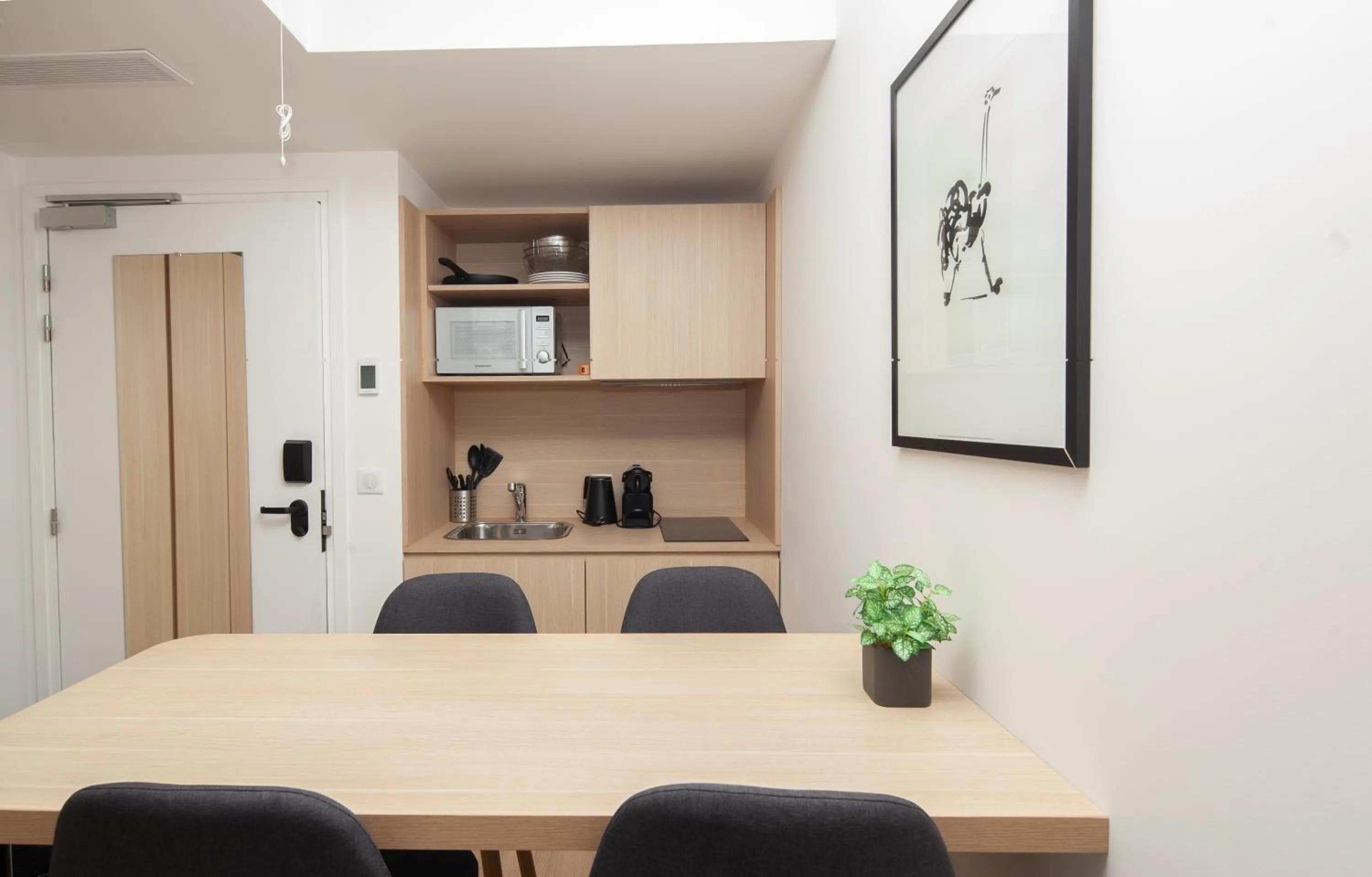 Kitchen or kitchenette in FINESTATE Coliving Champs-Elysées