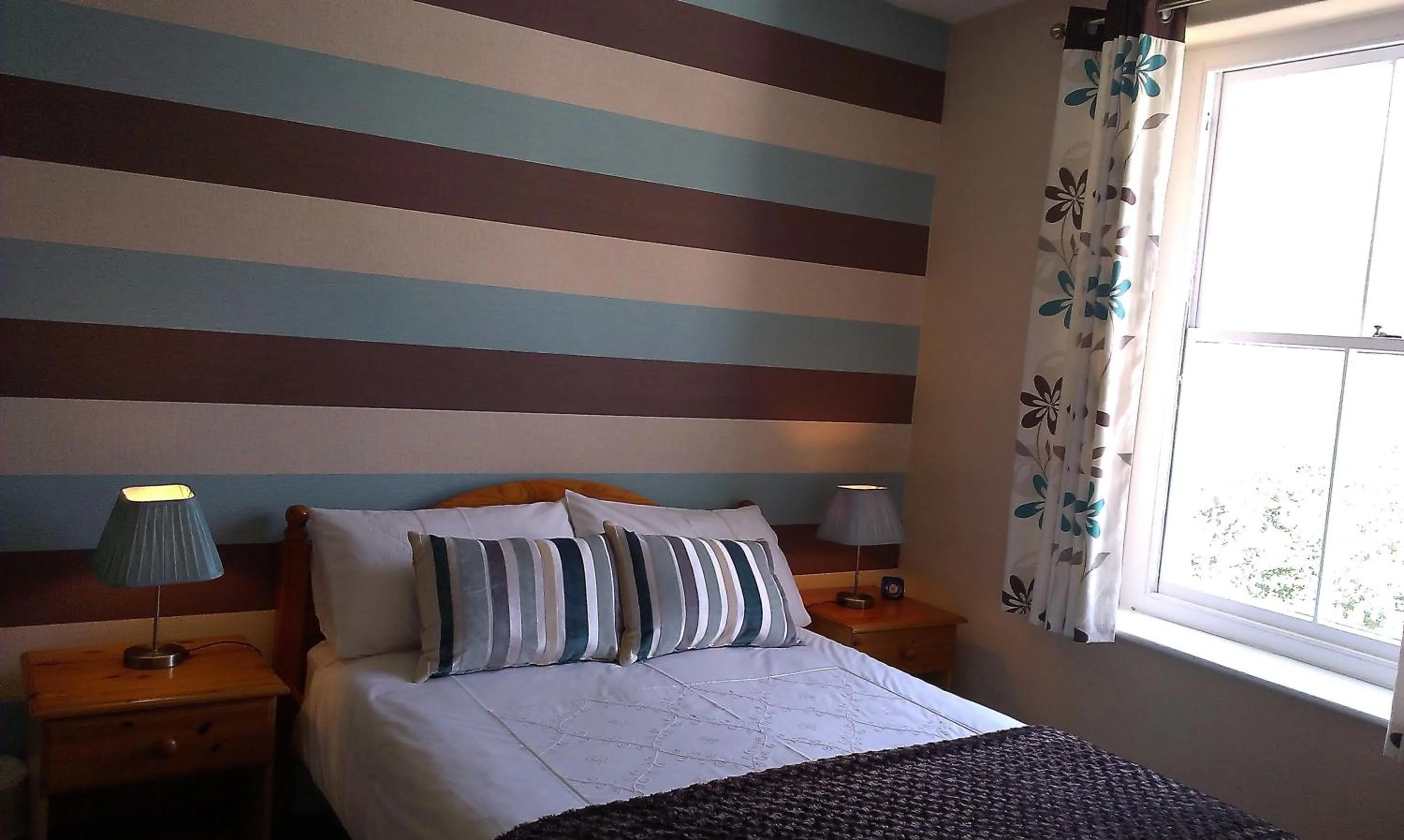 Bedroom, Bed in Saffron House