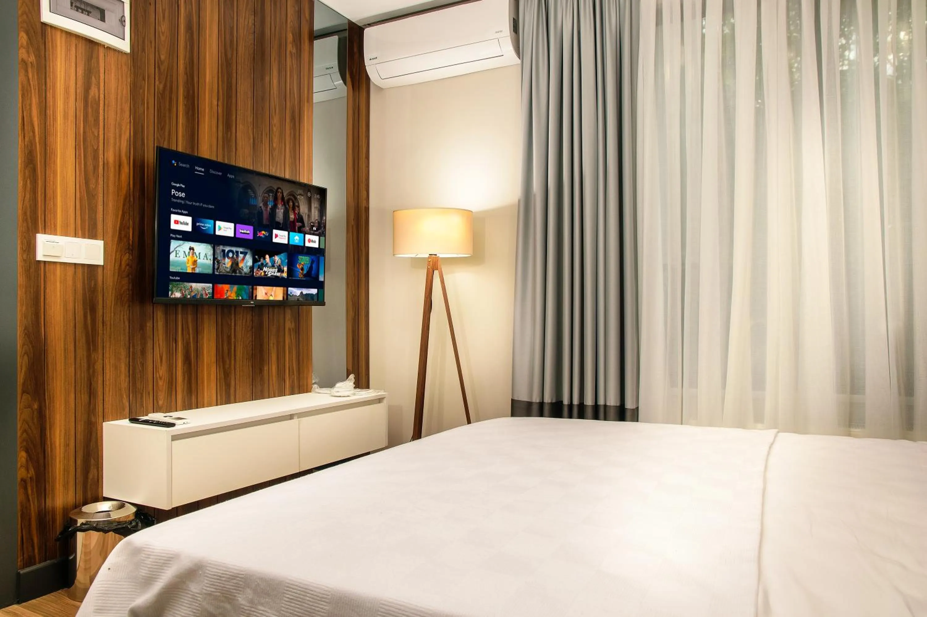 Bed in La Mia Suites