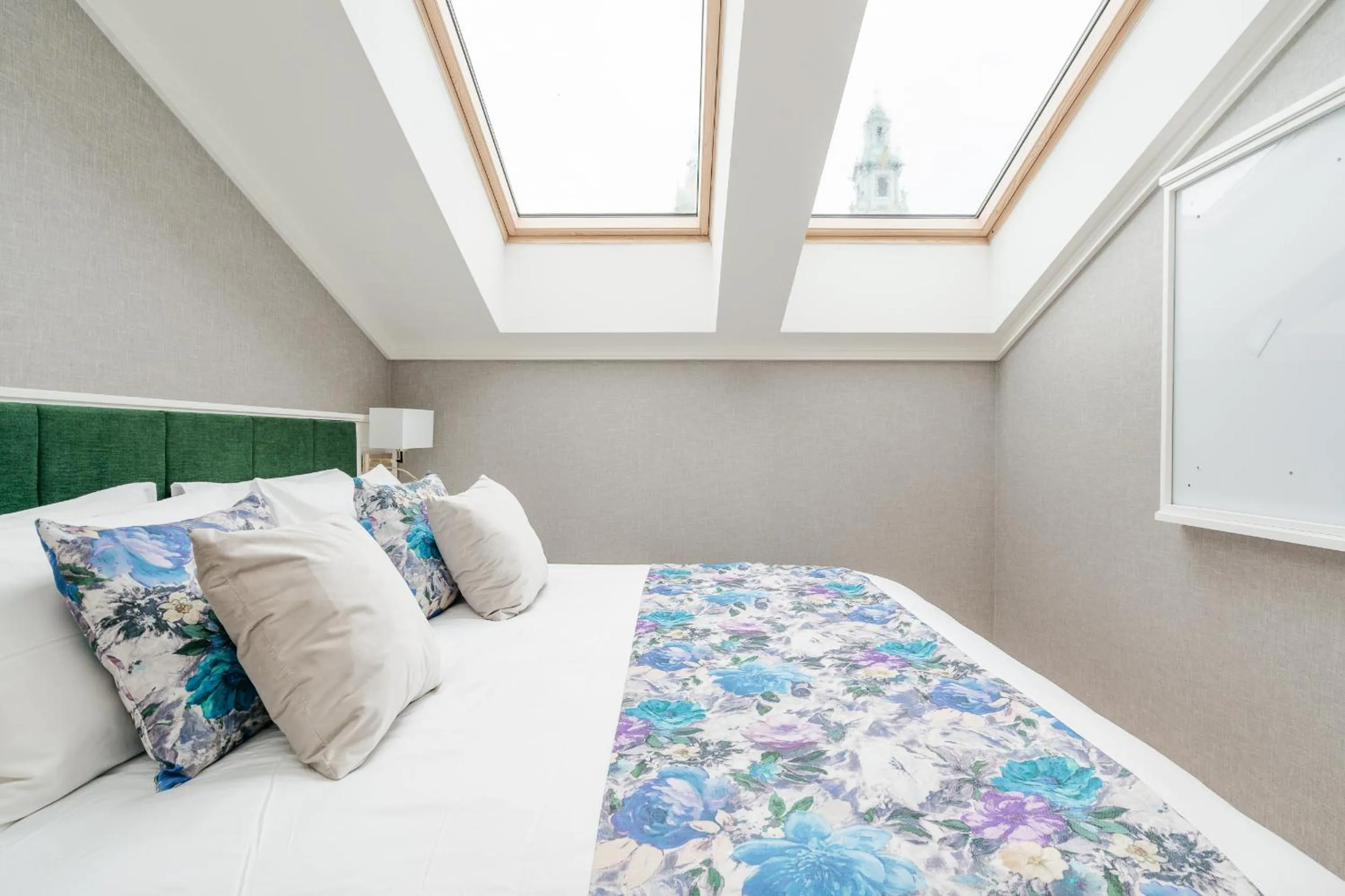 Bed in WillaWawel - LoftAffair Collection