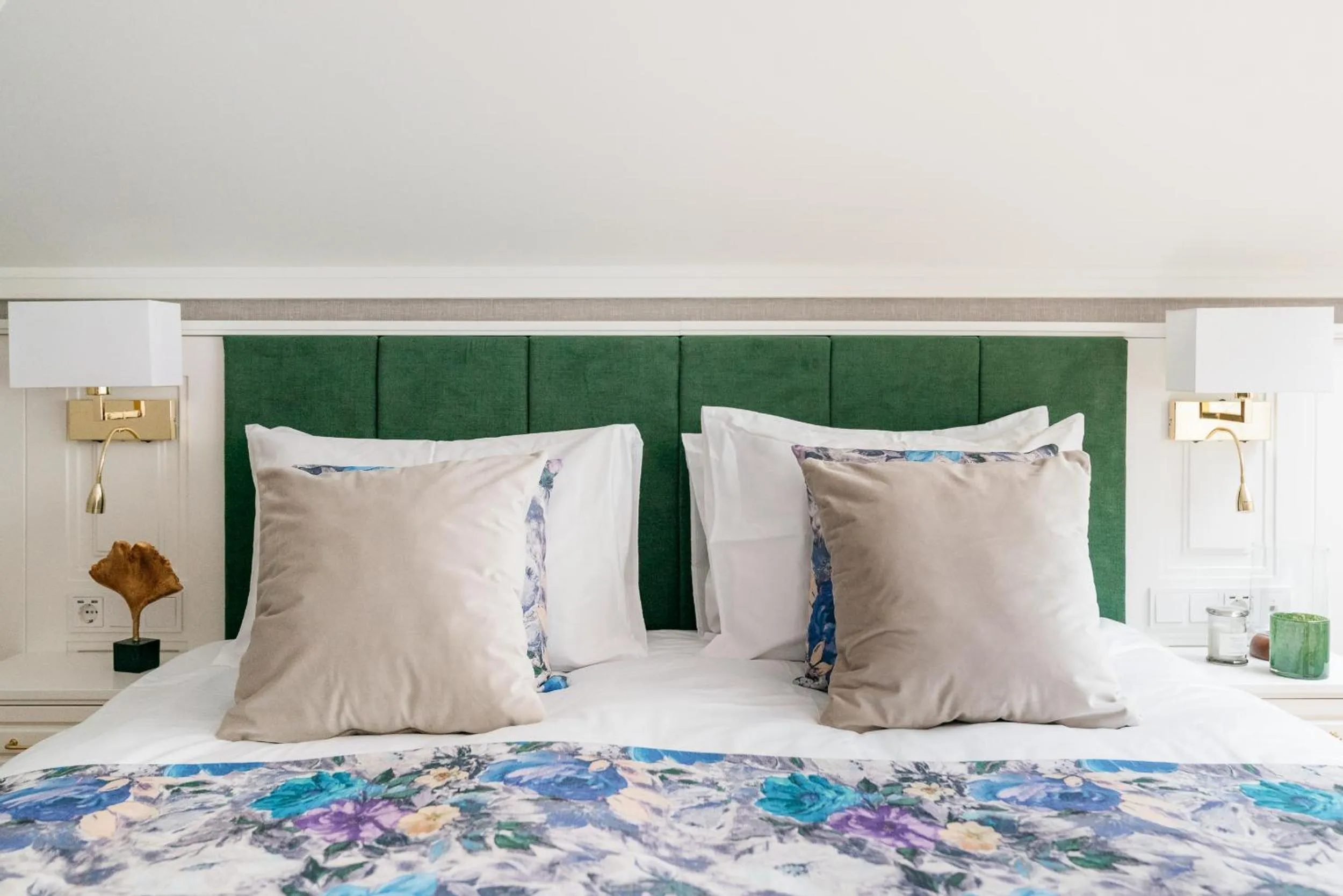 Bed in WillaWawel - LoftAffair Collection