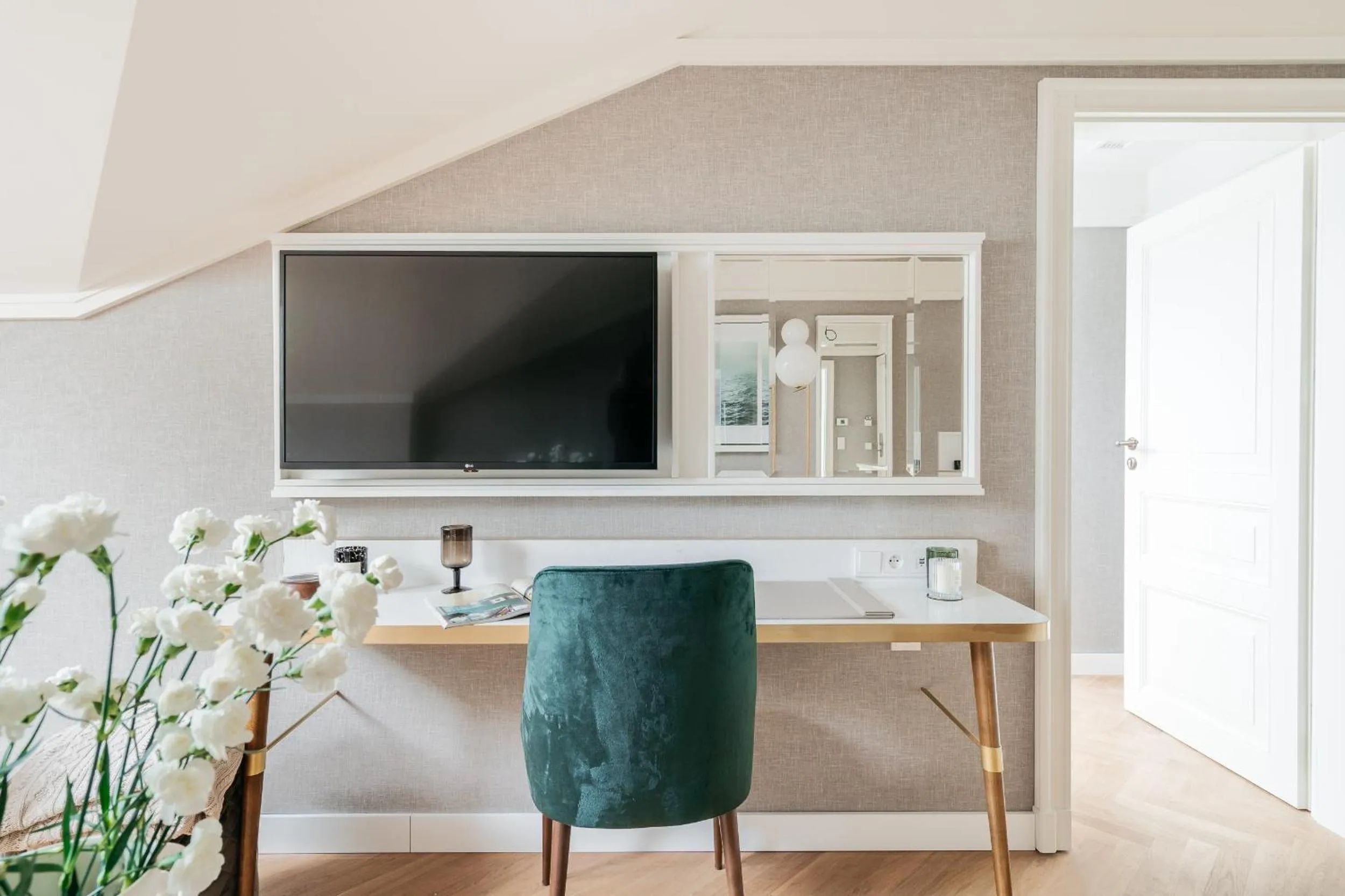 TV and multimedia in WillaWawel - LoftAffair Collection