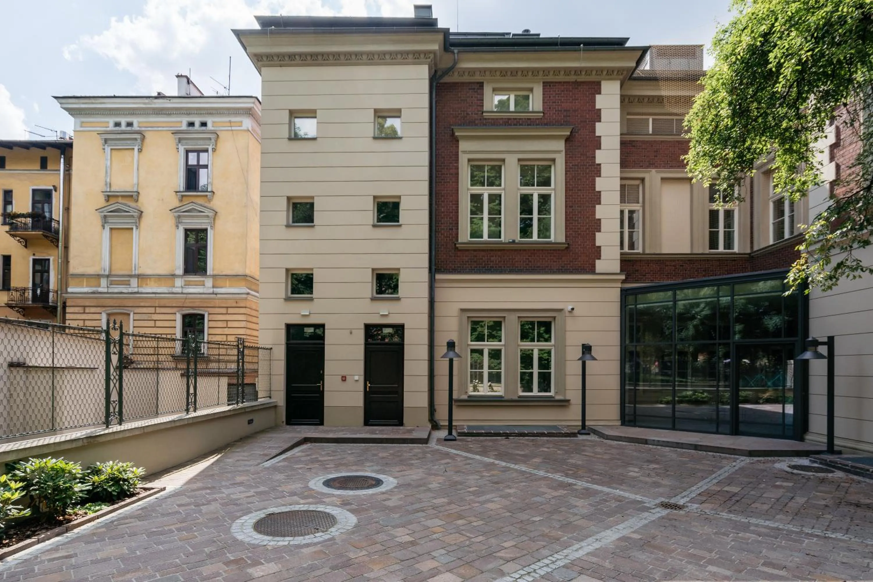 Property building in WillaWawel - LoftAffair Collection