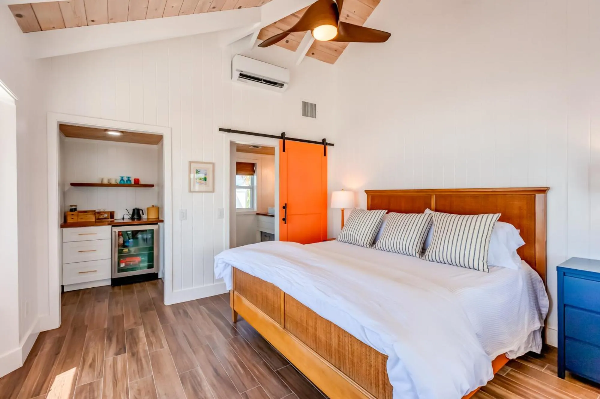 Bedroom, Bed in Elbow Reef