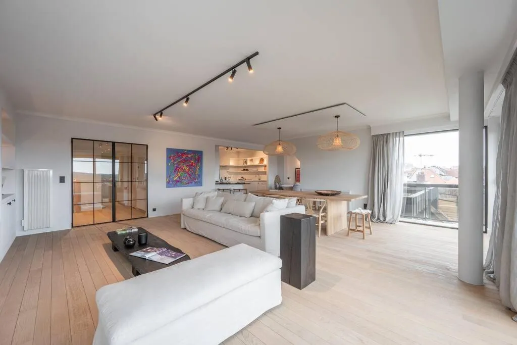 Morgenzon stijlvol appartement met garage, Knokke