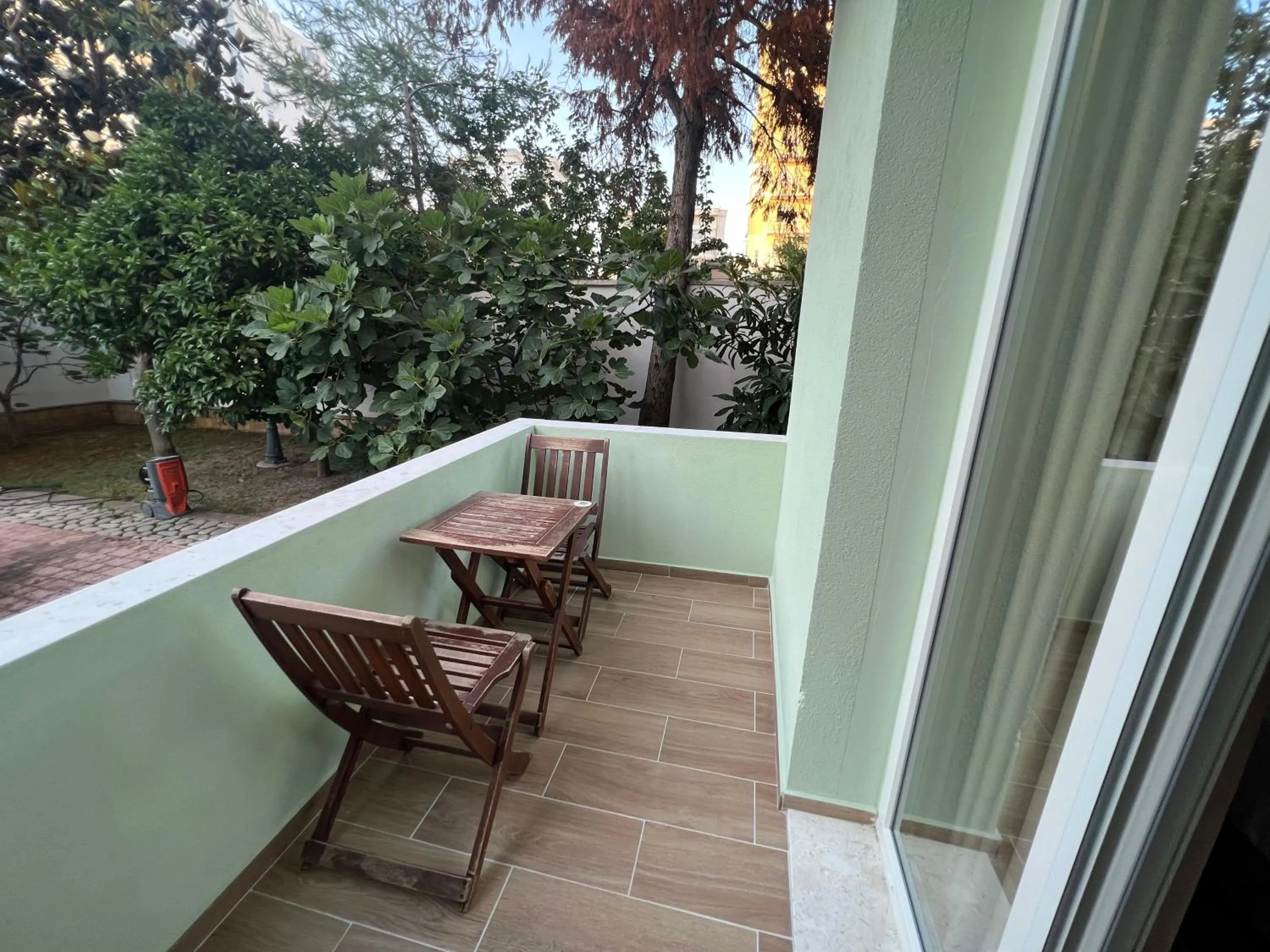 Spring in Green Garden Villa