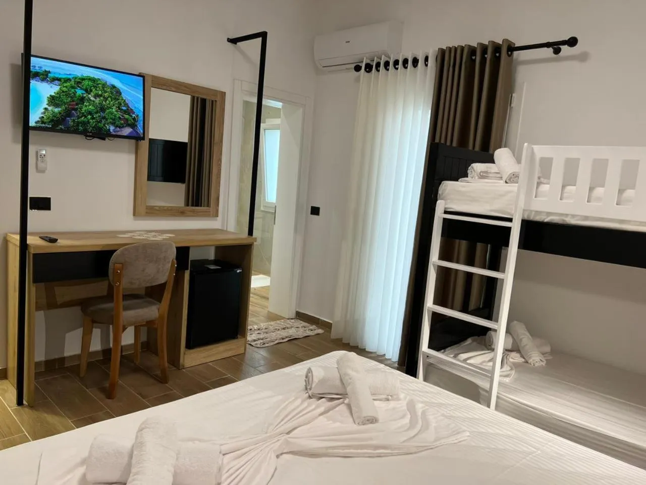 bunk bed in Green Garden Villa