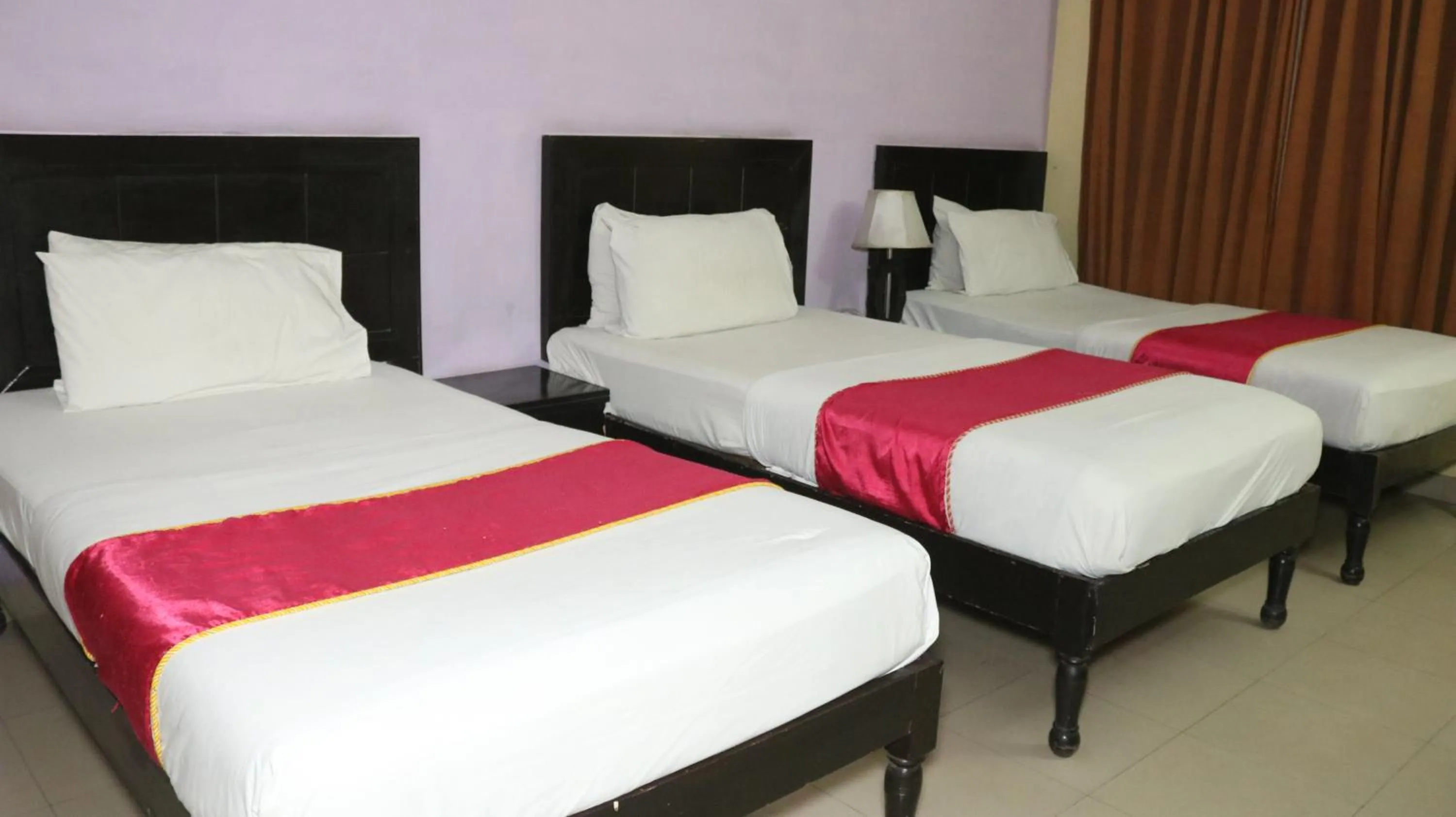 Bed in Hotel Tourist Inn Lahore
