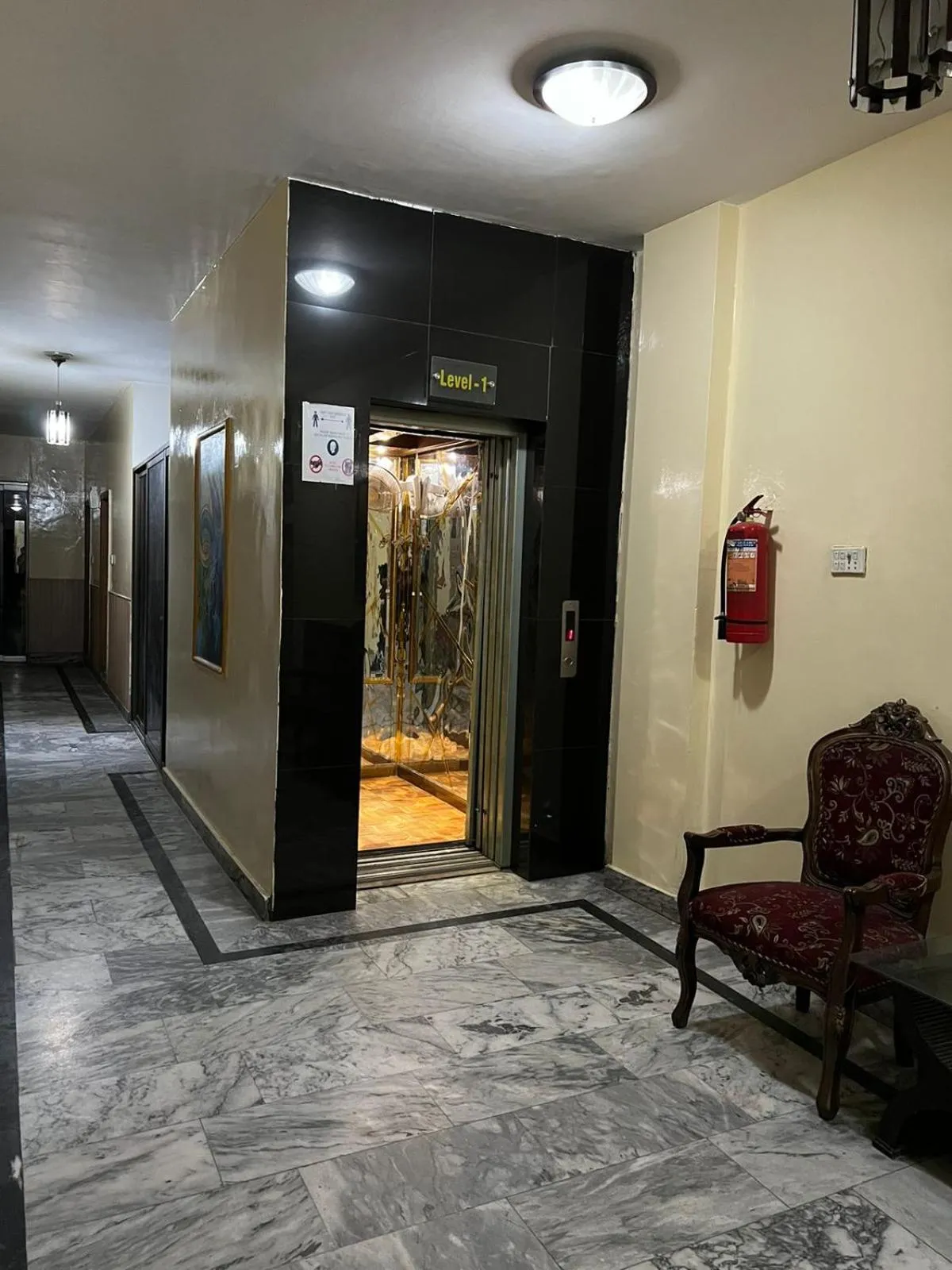 elevator in Hotel Tourist Inn Lahore