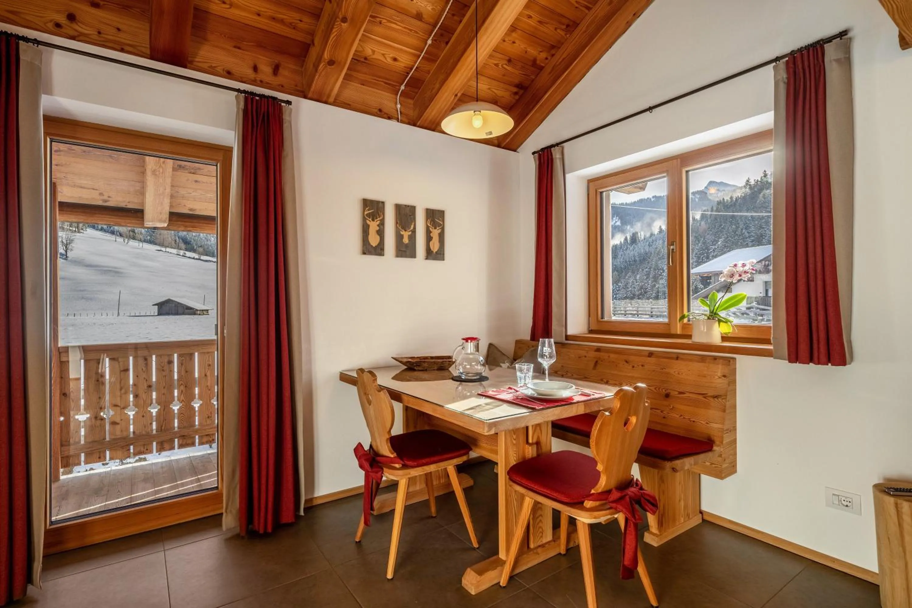 Ferienhaus Larch Soge Apt Karin