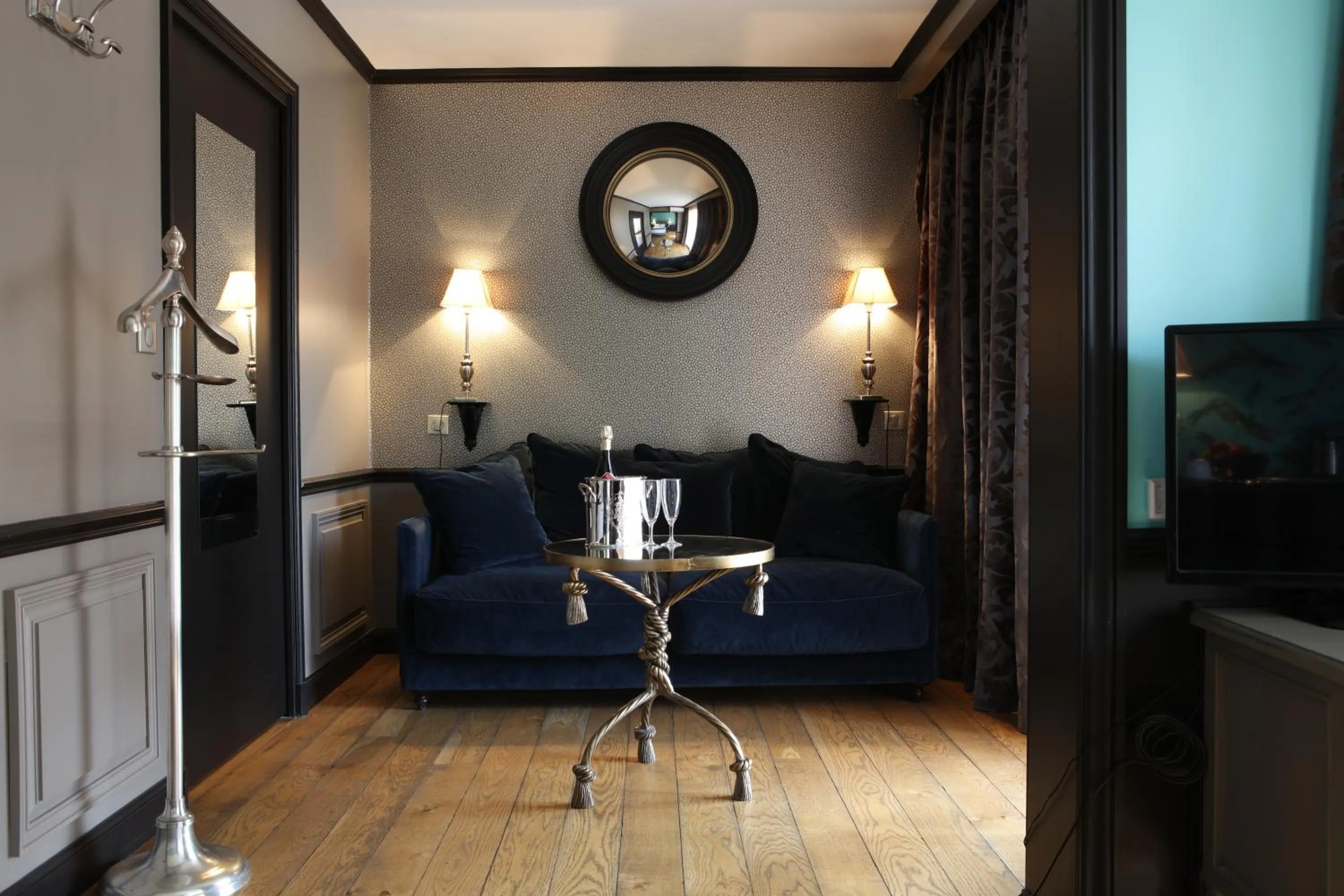 Living room in Hôtel Villa-Lamartine