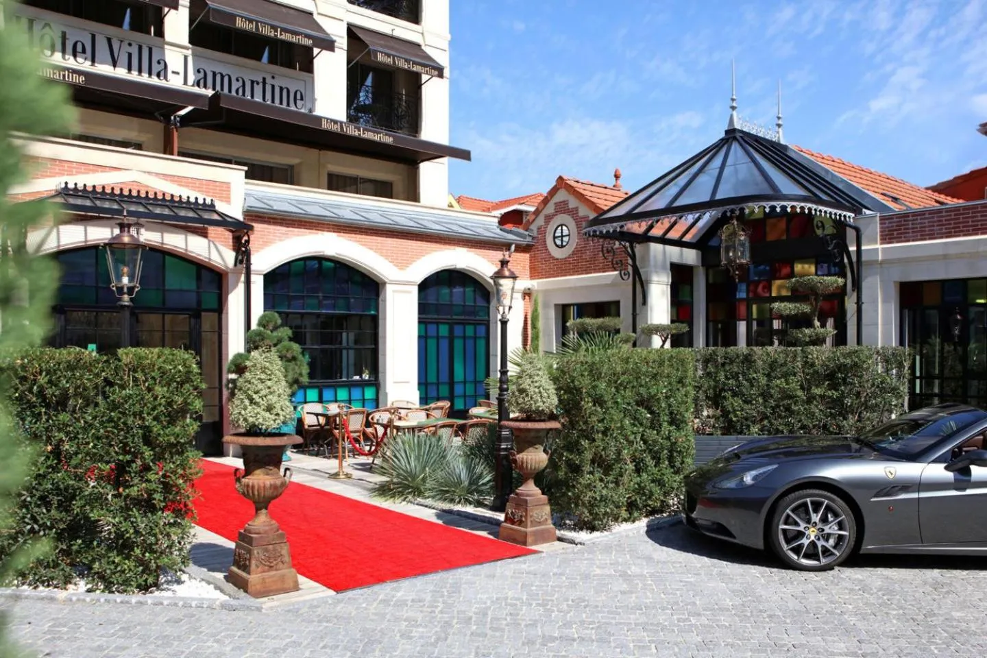 Property building in Hôtel Villa-Lamartine