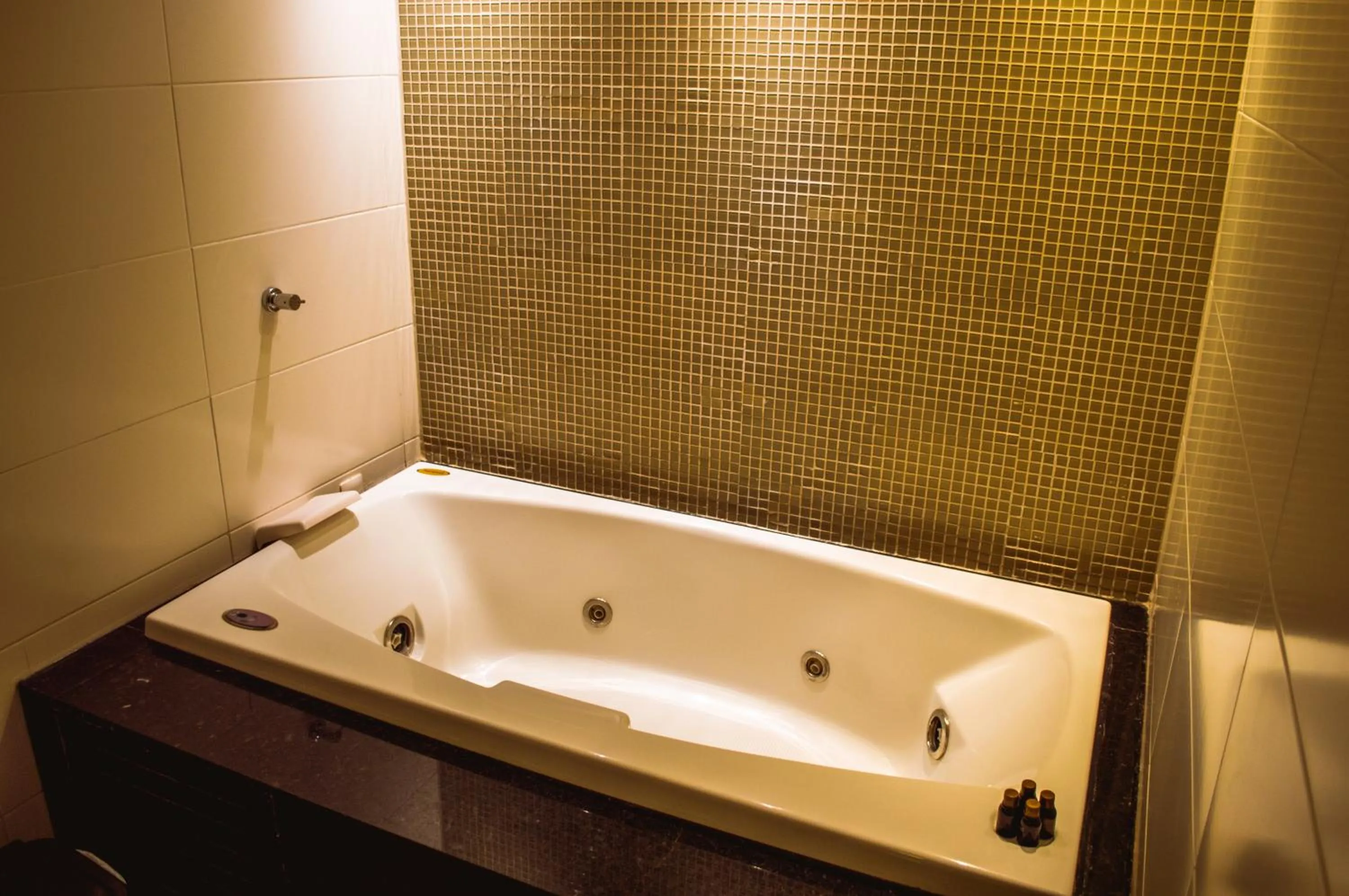 Hot Tub in Nord Luxxor Cabo Branco