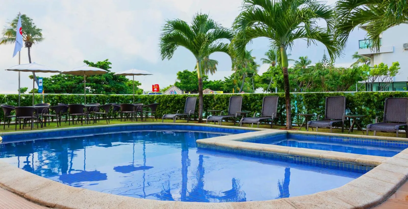 Swimming pool in Nord Luxxor Cabo Branco