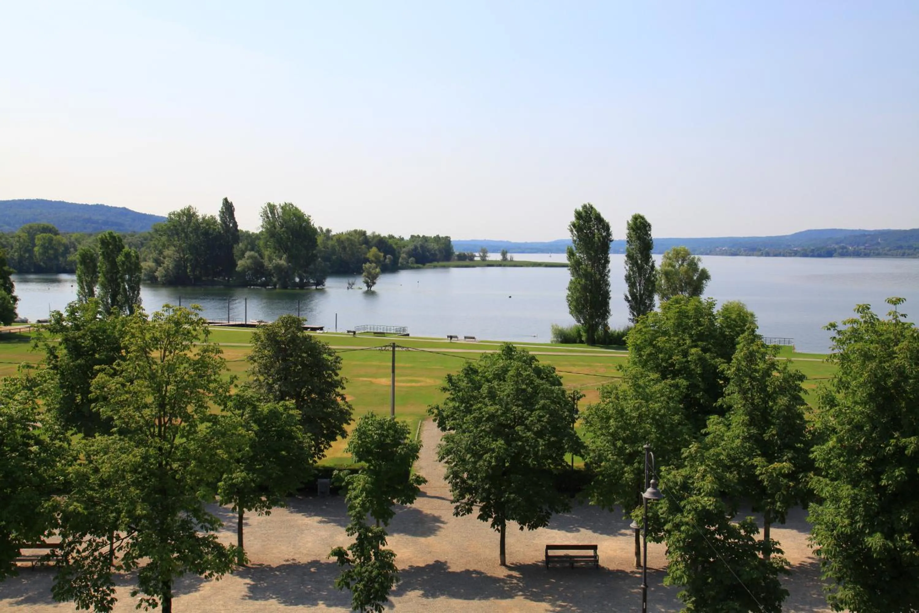Lake view in Hotel Ponti