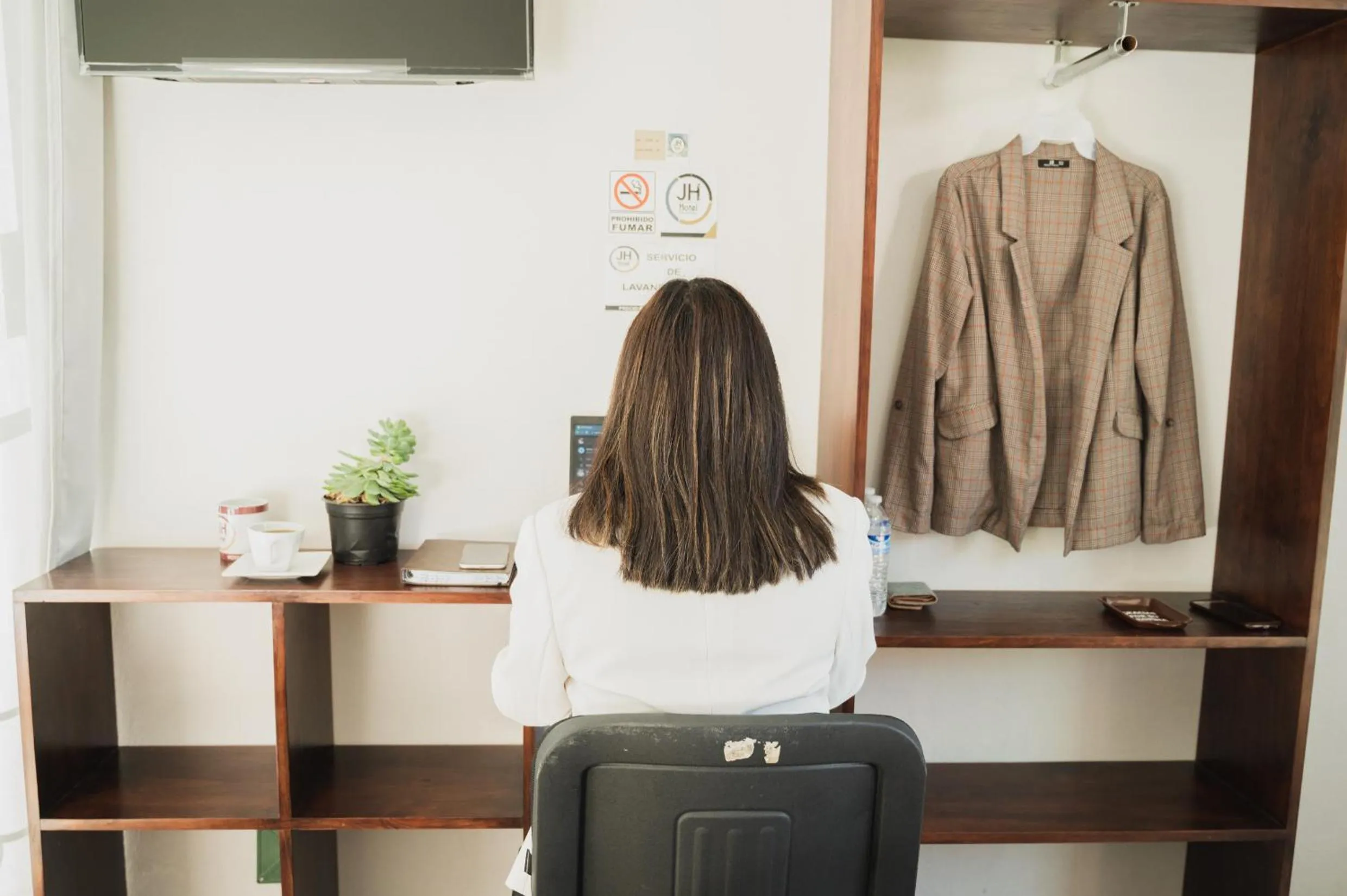 wardrobe in JH Hotel Tlatlauqui