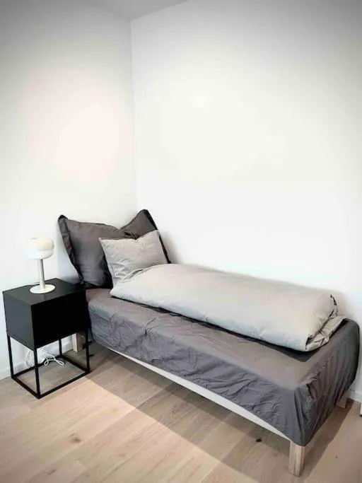 Bed in Vervet apartment