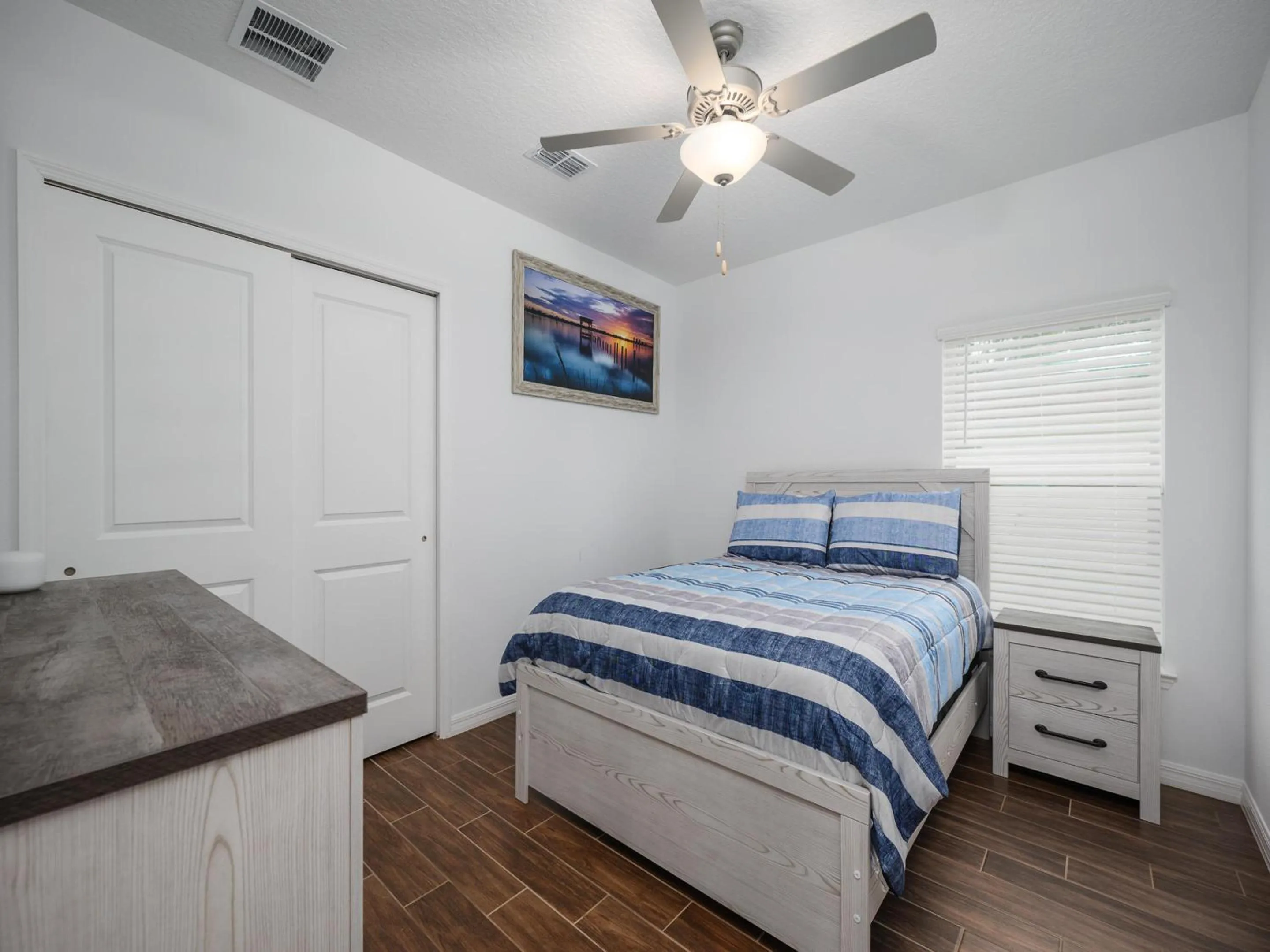 Property building, Bed in Breezy Villa