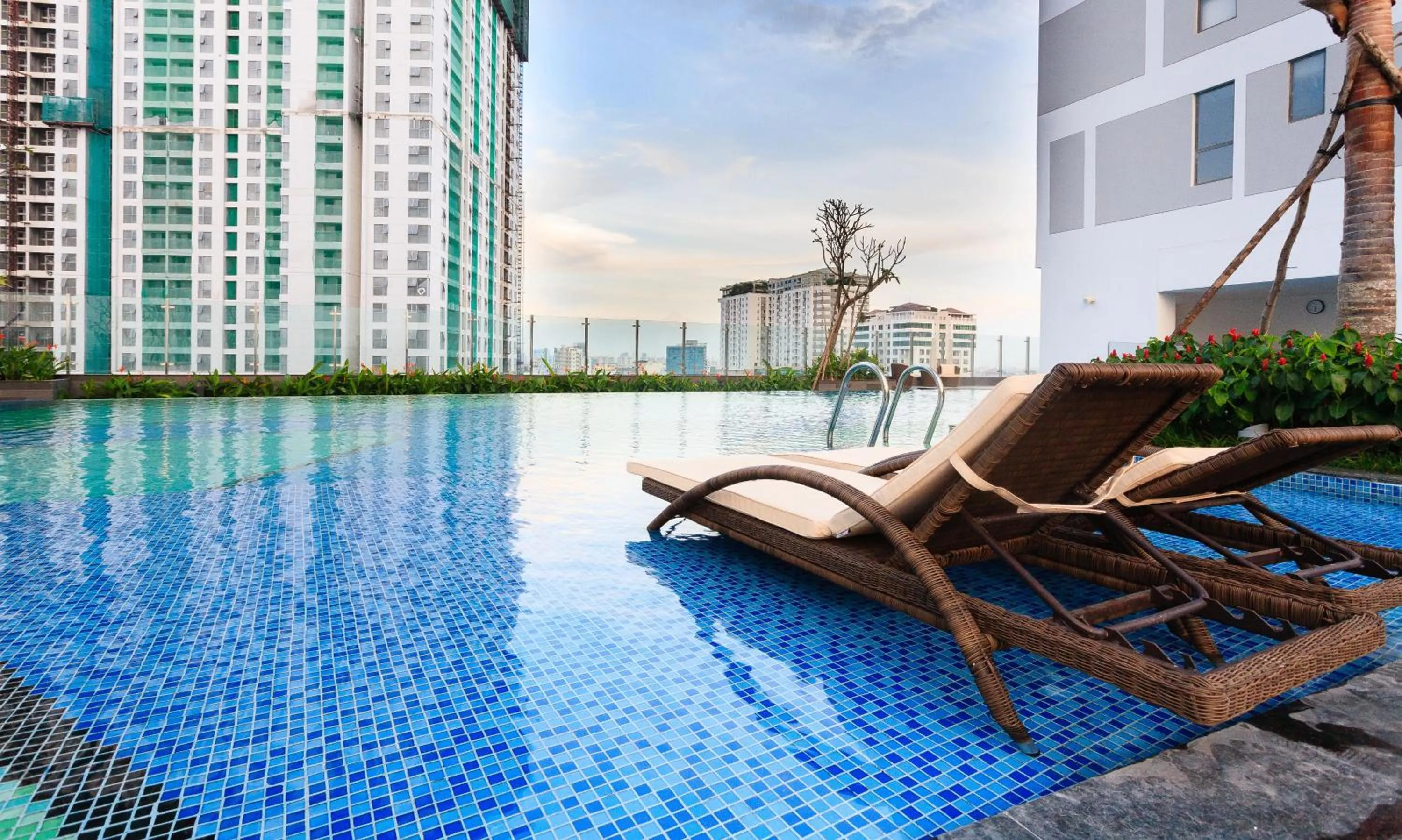 Swimming pool in YO's Homes Rivergate Apartment Infinity Pool Near District 1