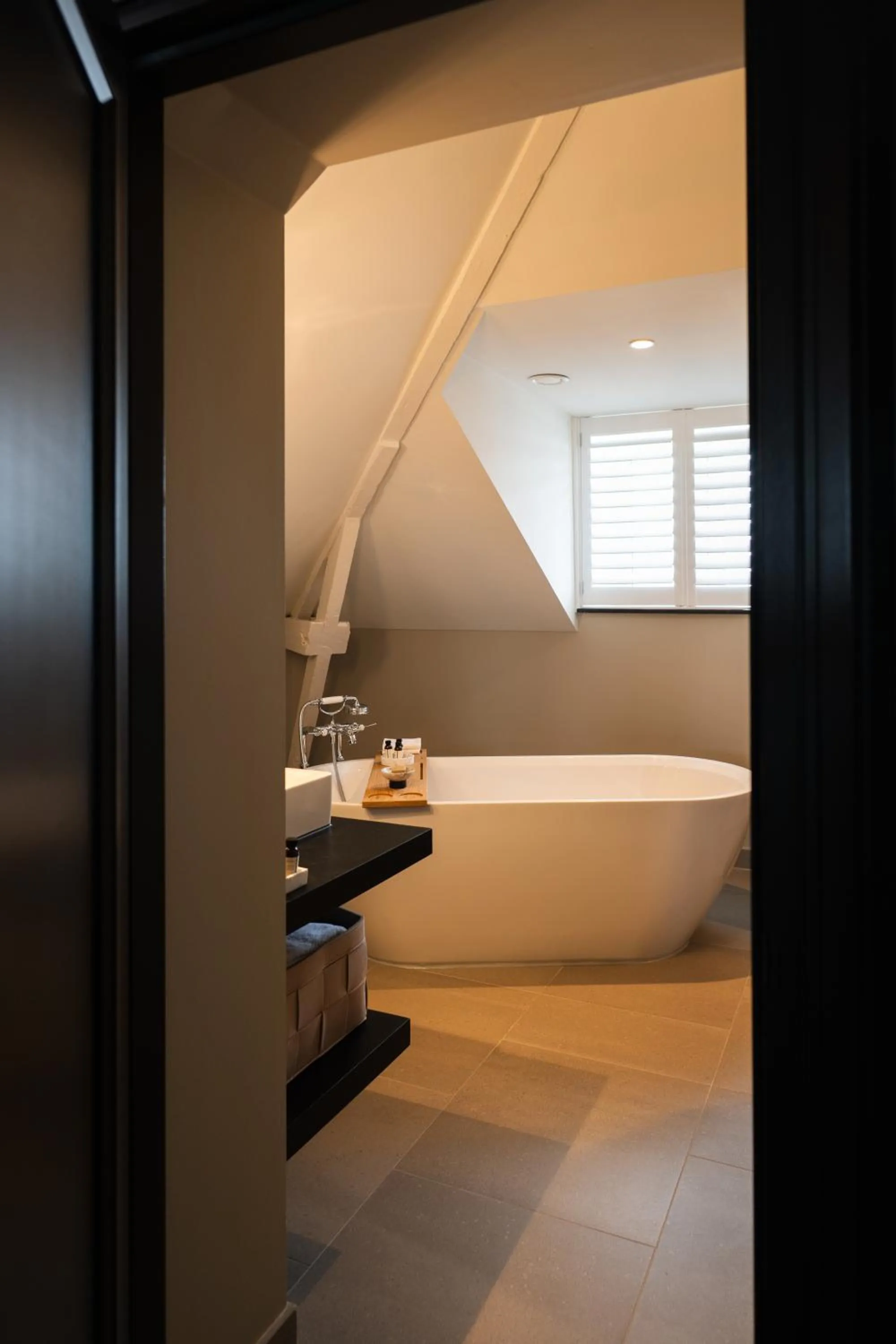 Bathroom, Bed in BEAUMONT Maastricht