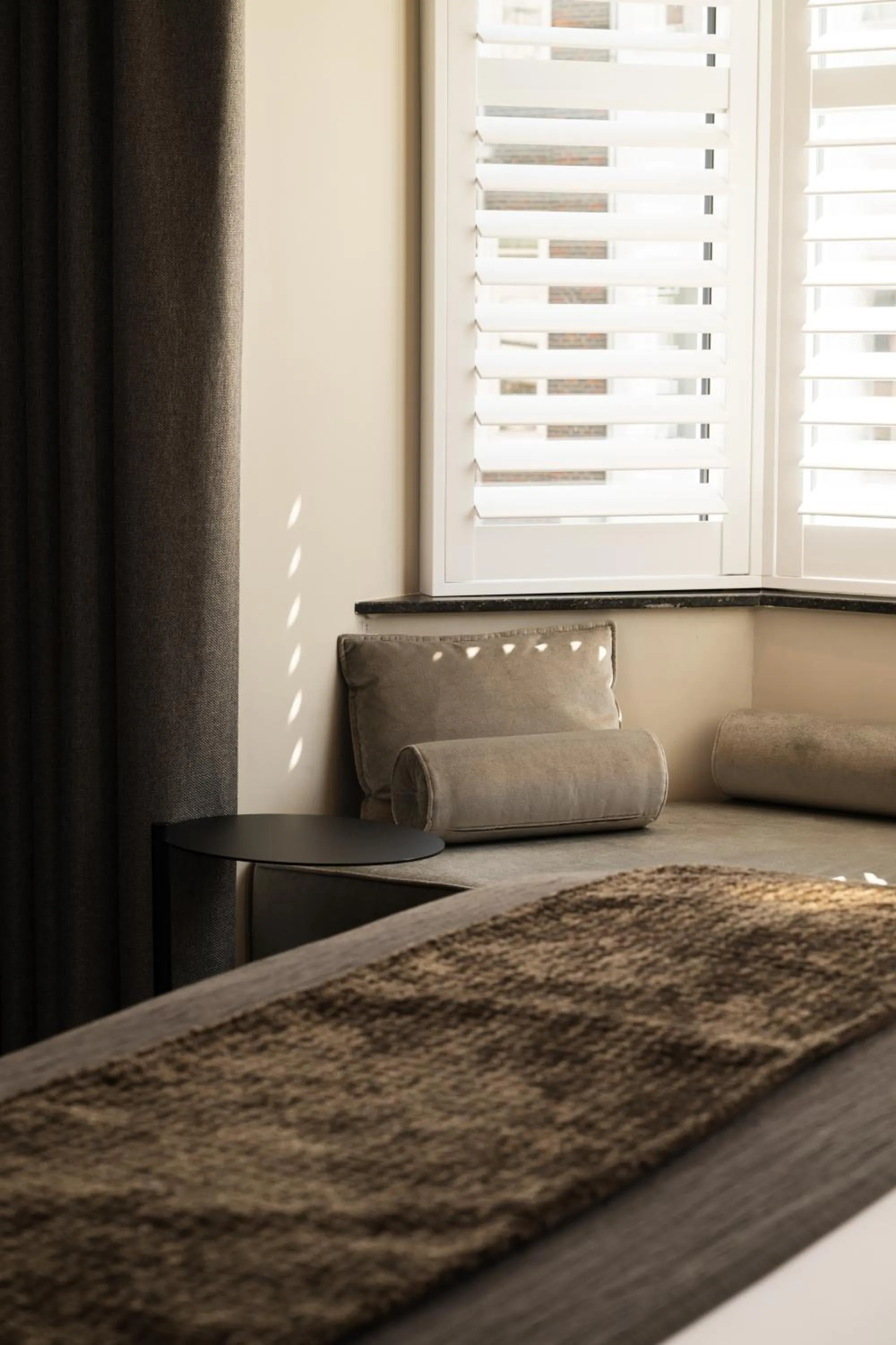 Seating area, Bed in BEAUMONT Maastricht