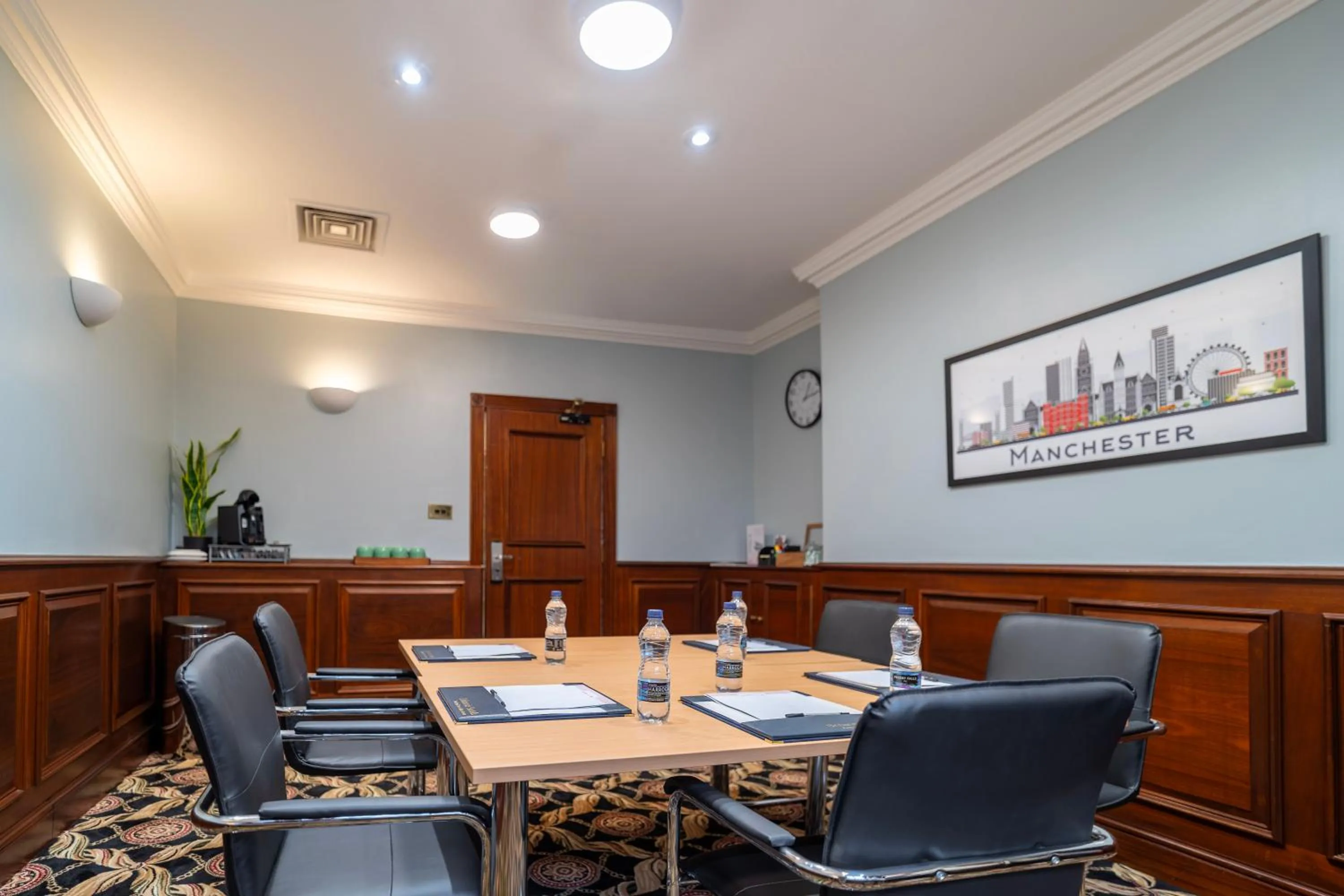 Meeting/conference room in Britannia Hotel City Centre Manchester