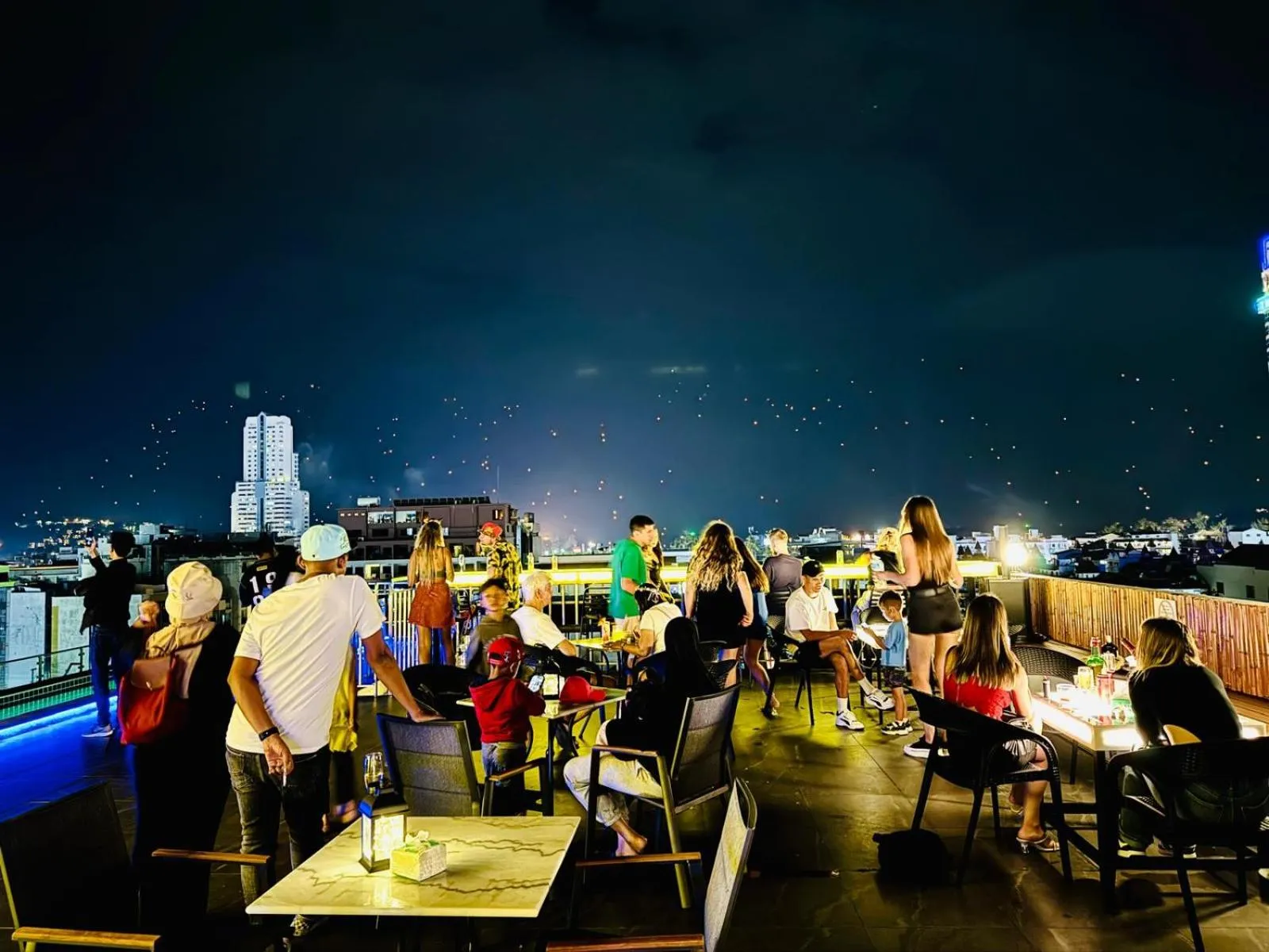 Lounge or bar in Cocoon APK Resort & Spa