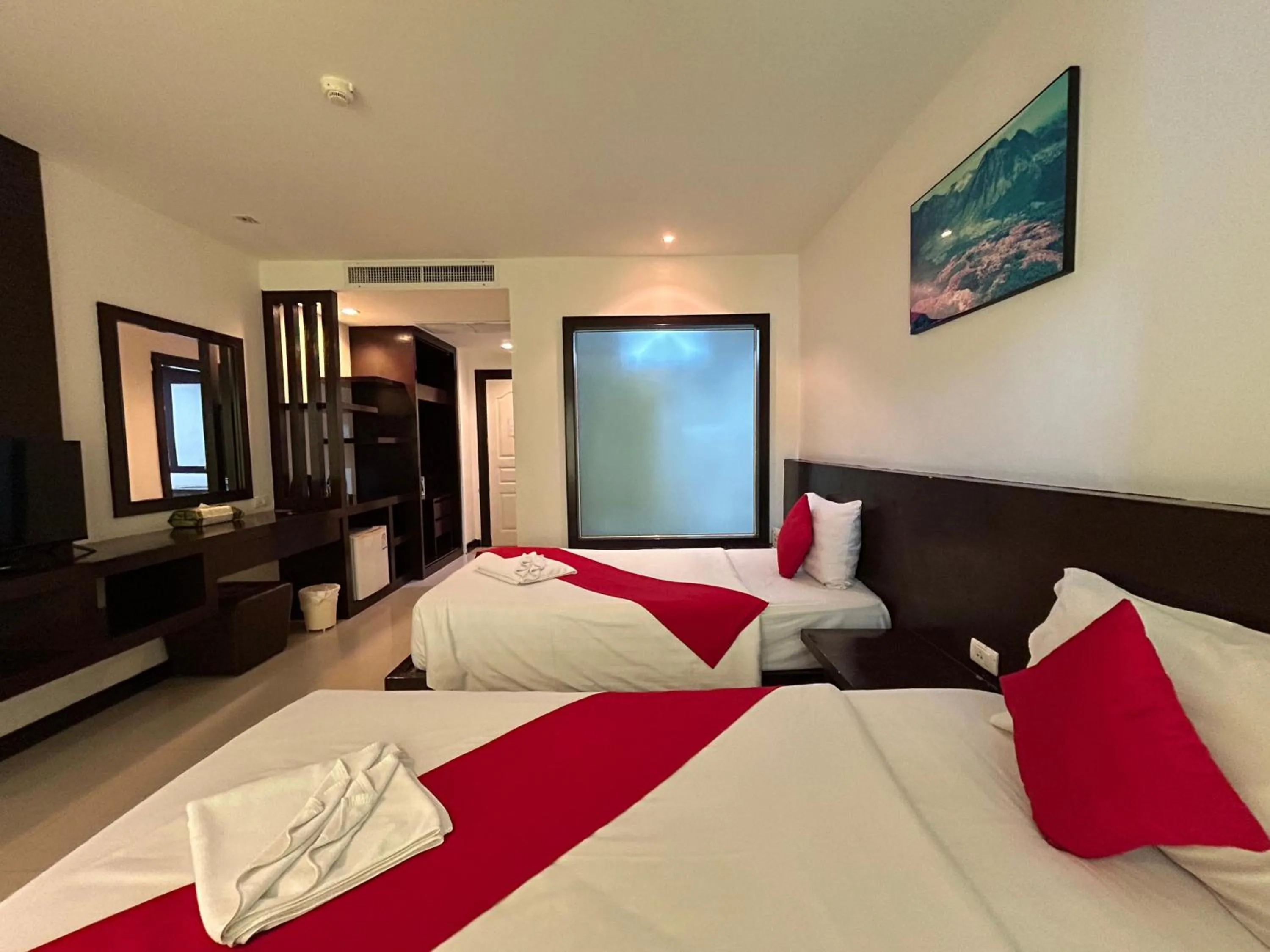 Bedroom, Bed in Cocoon APK Resort & Spa