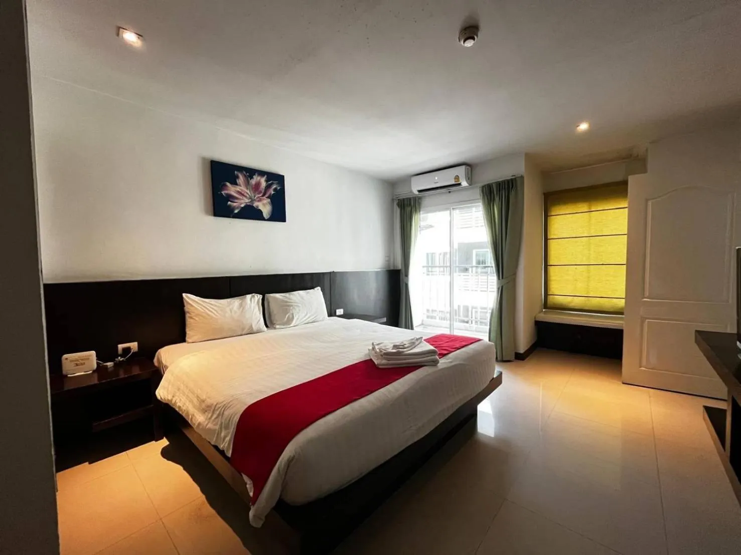 Bed in Cocoon APK Resort & Spa