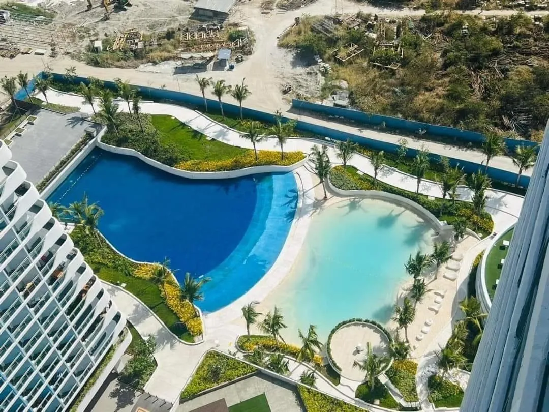 Swimming pool in LA CASA ALEYKA AZURE NORTH PAMPANGA BALI Tower 518