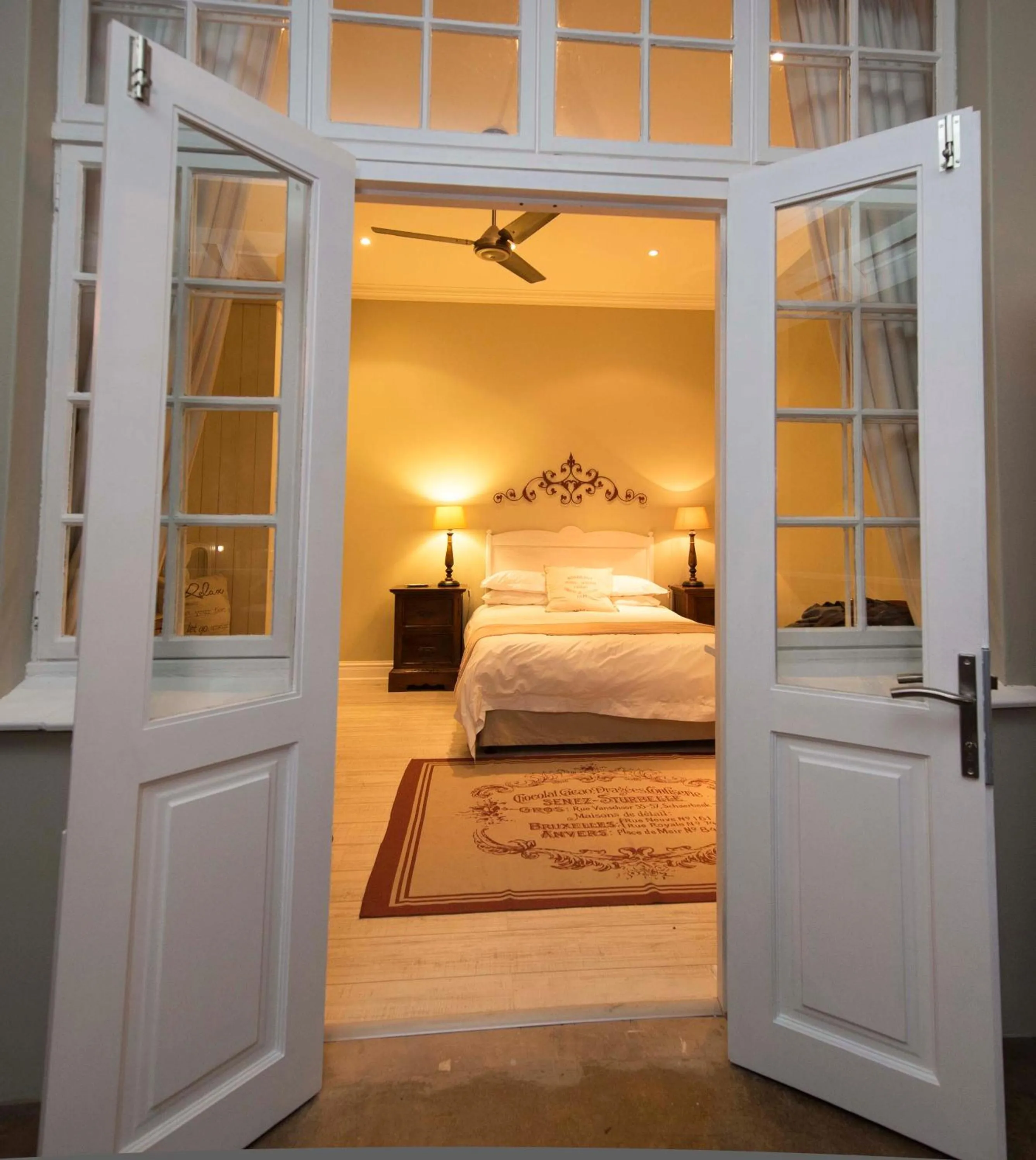 View (from property/room), Bed in Lemon Tree B&B