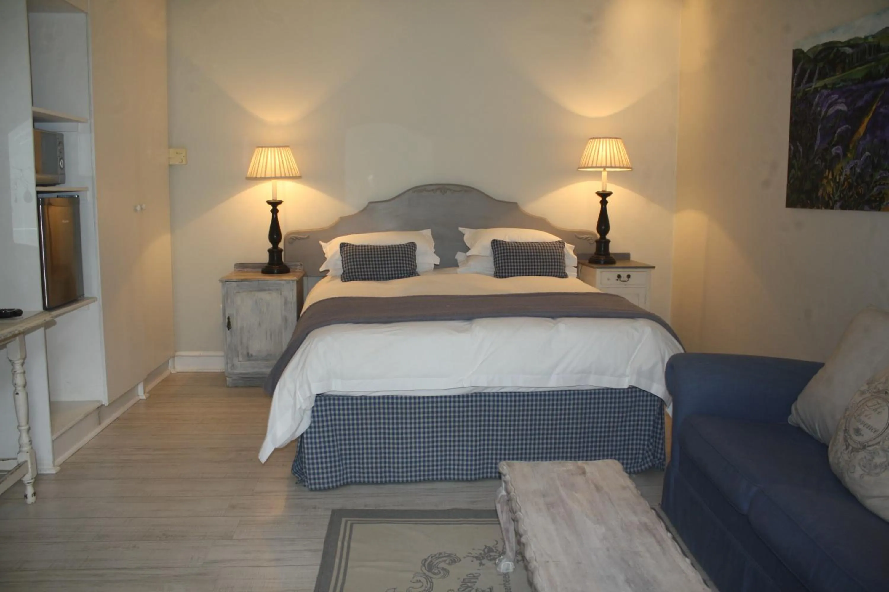 Decorative detail, Bed in Lemon Tree B&B