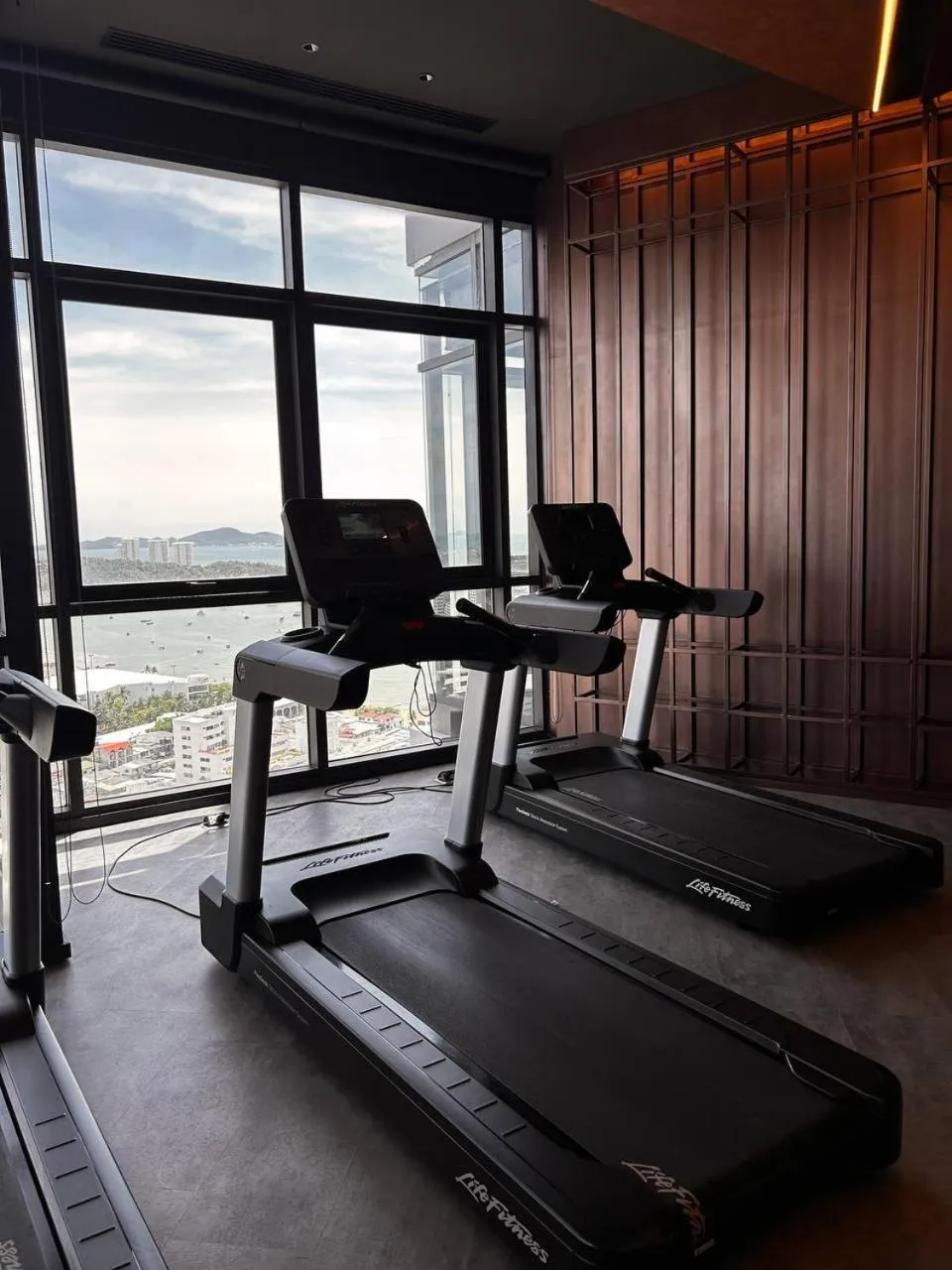 Fitness centre/facilities in EDGE Central Pattaya