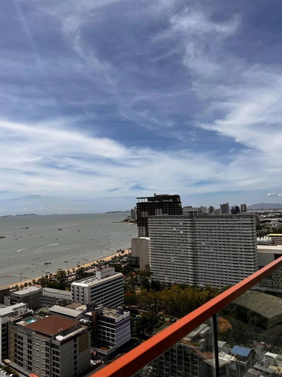 Day in EDGE Central Pattaya