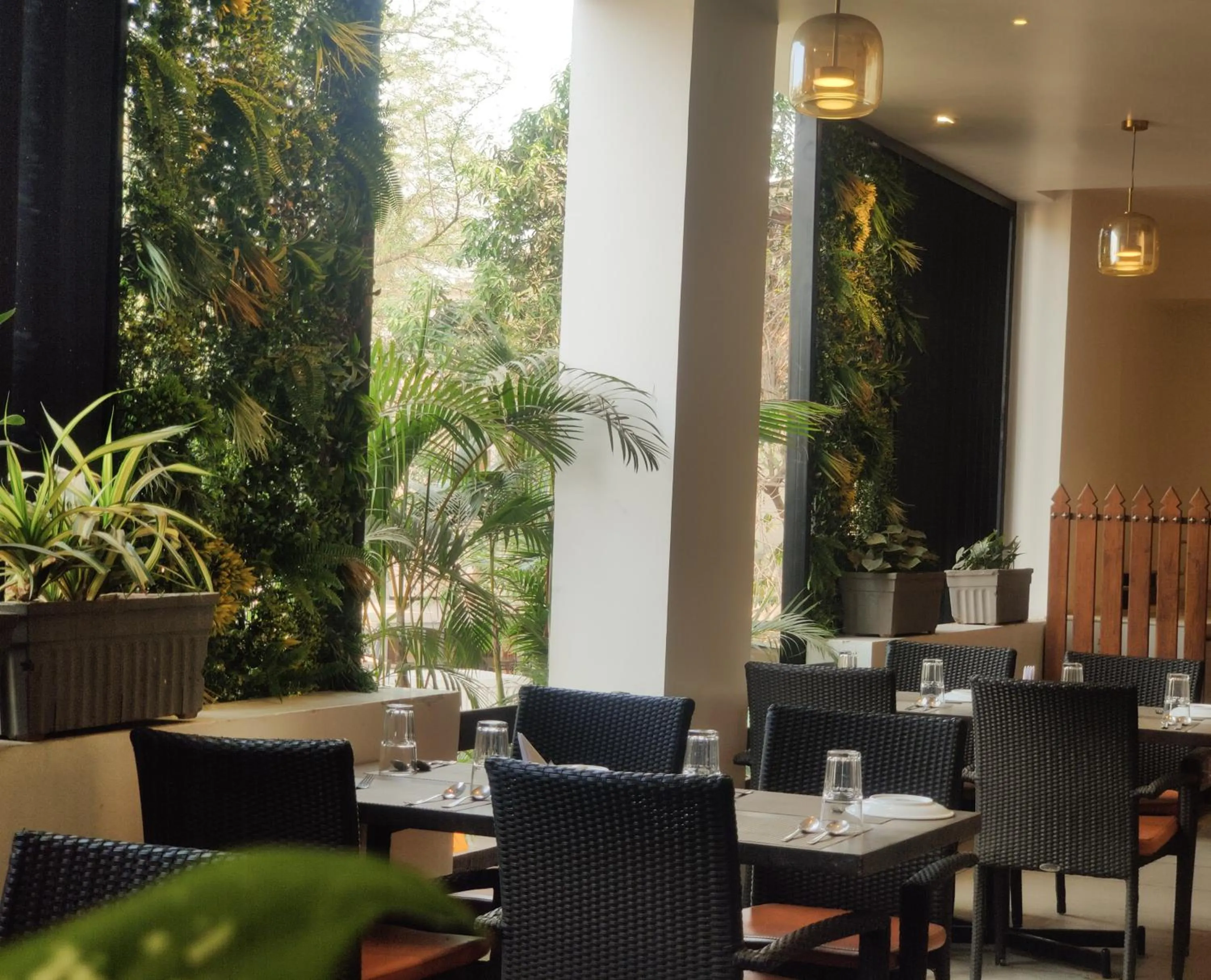 Restaurant/places to eat in Regenta Place Raysons Kolhapur