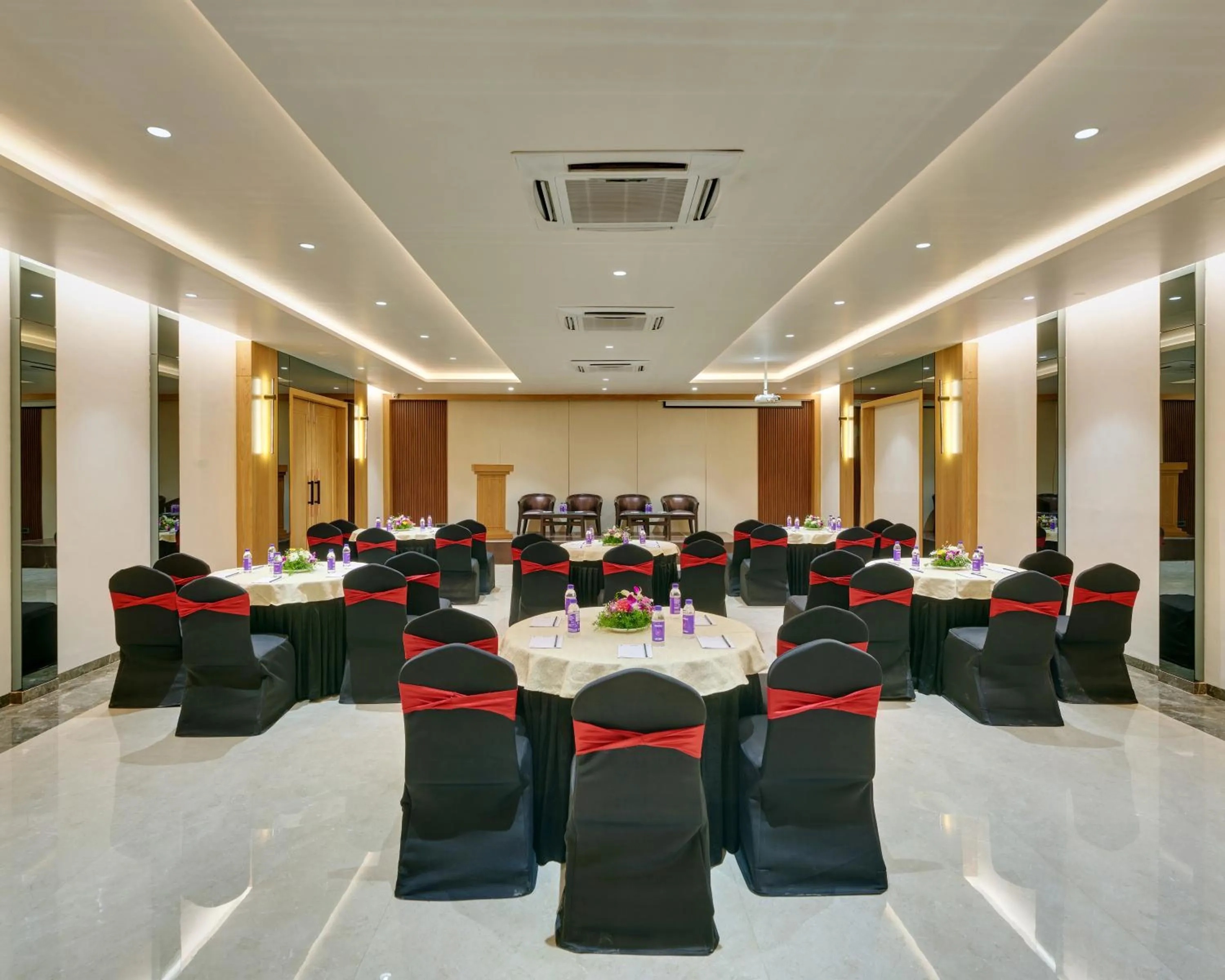 Meeting/conference room in Regenta Place Raysons Kolhapur
