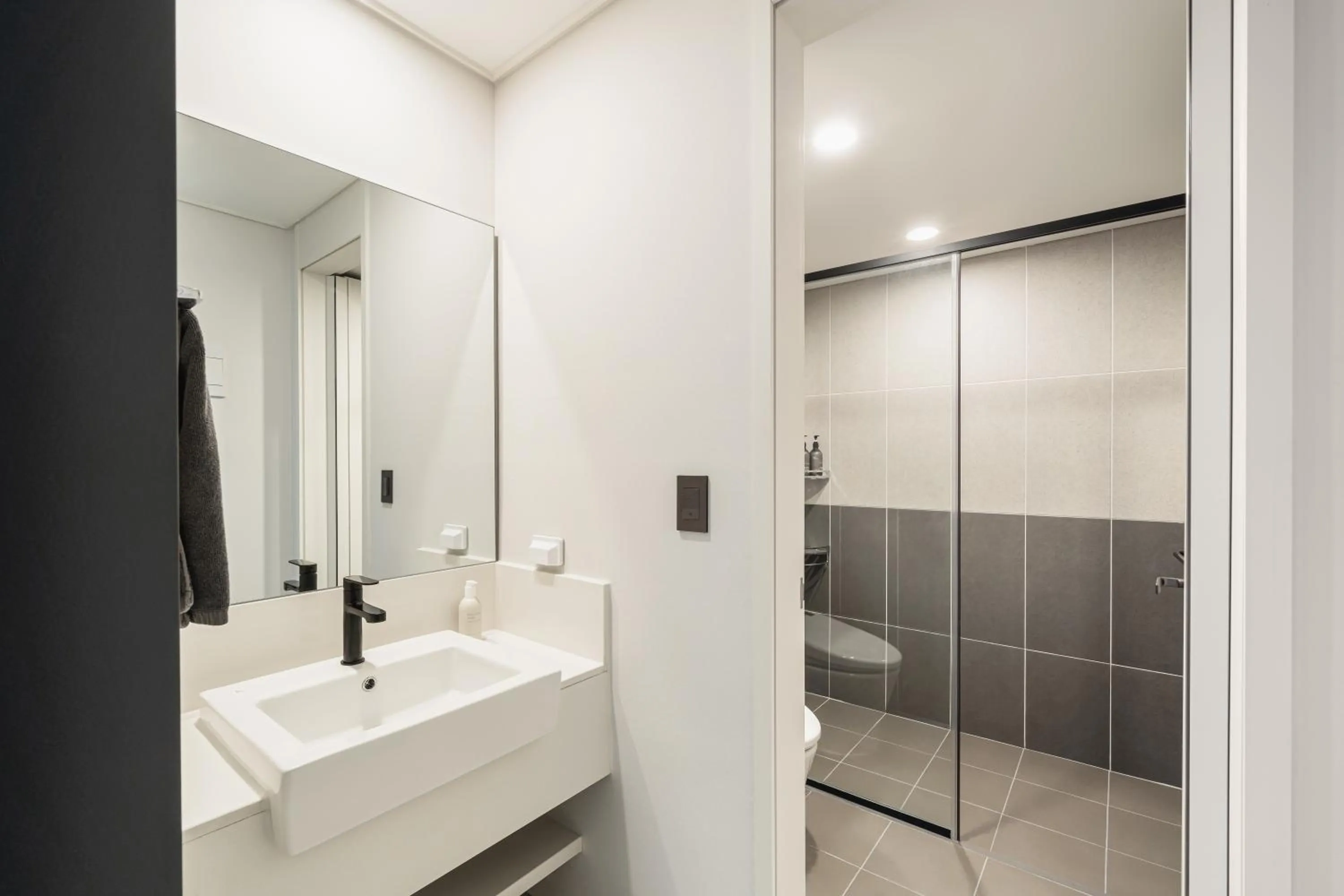 Shower in Le collective Siheung Wavepark