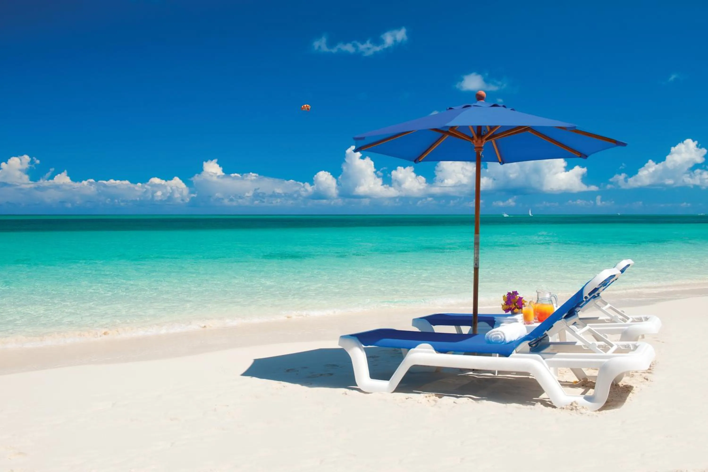 Beach in Bungalows at Windsong on the Reef