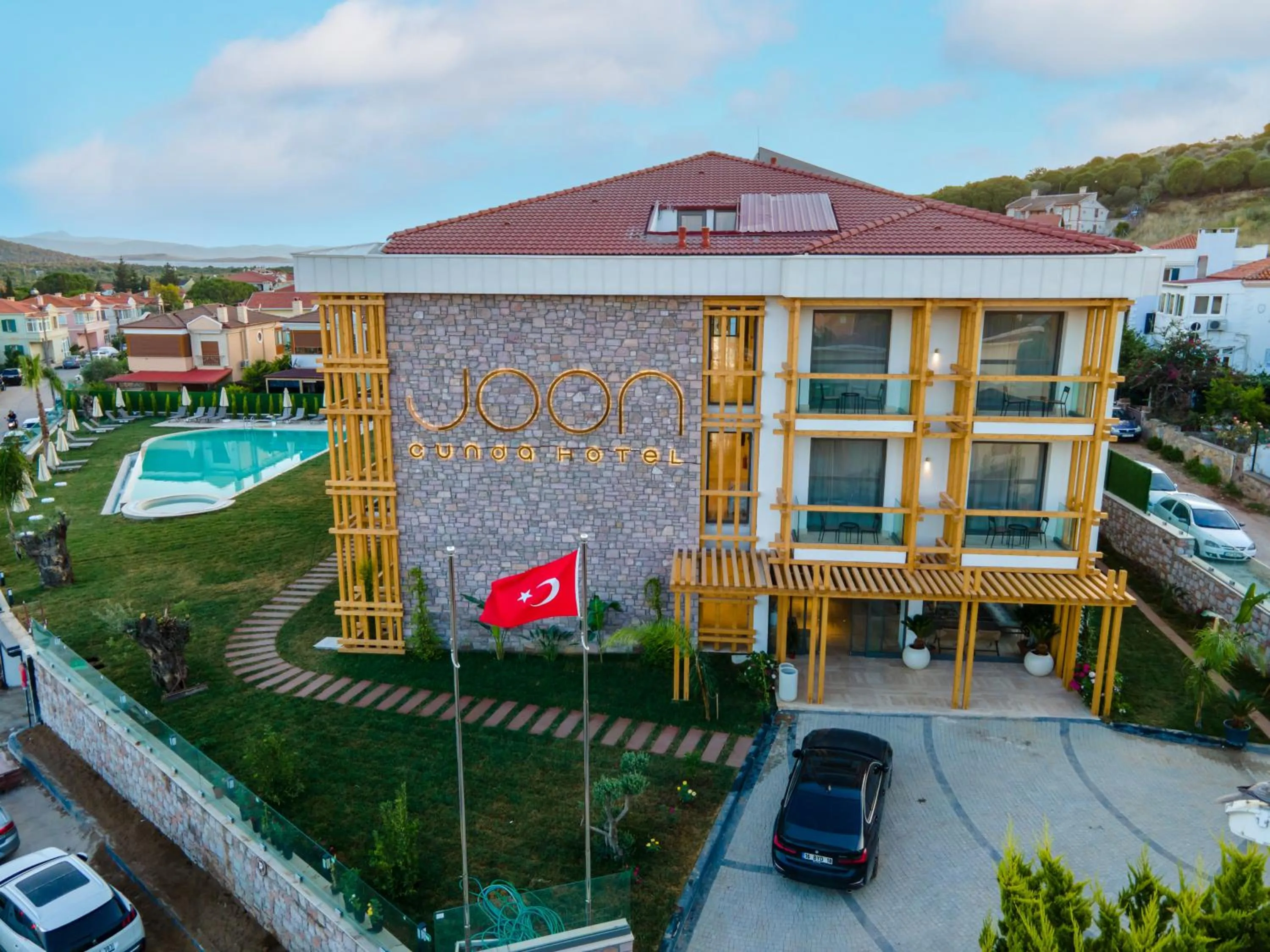 Property building in Joon Cunda