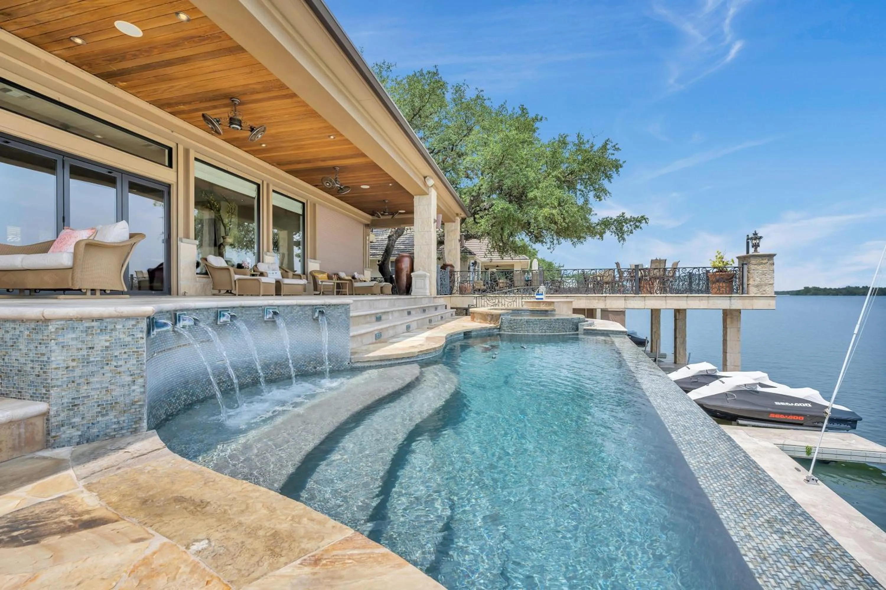 The Villa on Matern New Listing