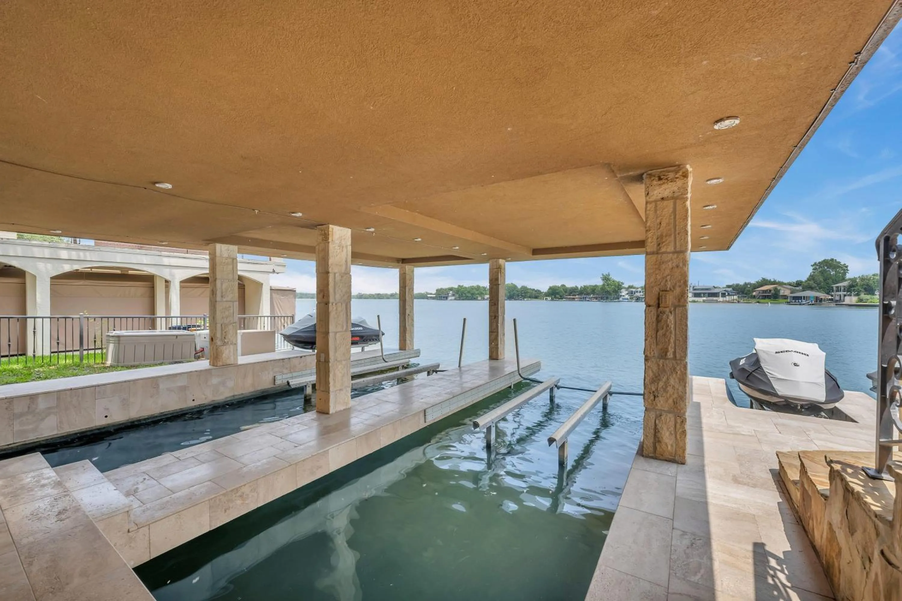 The Villa on Matern New Listing