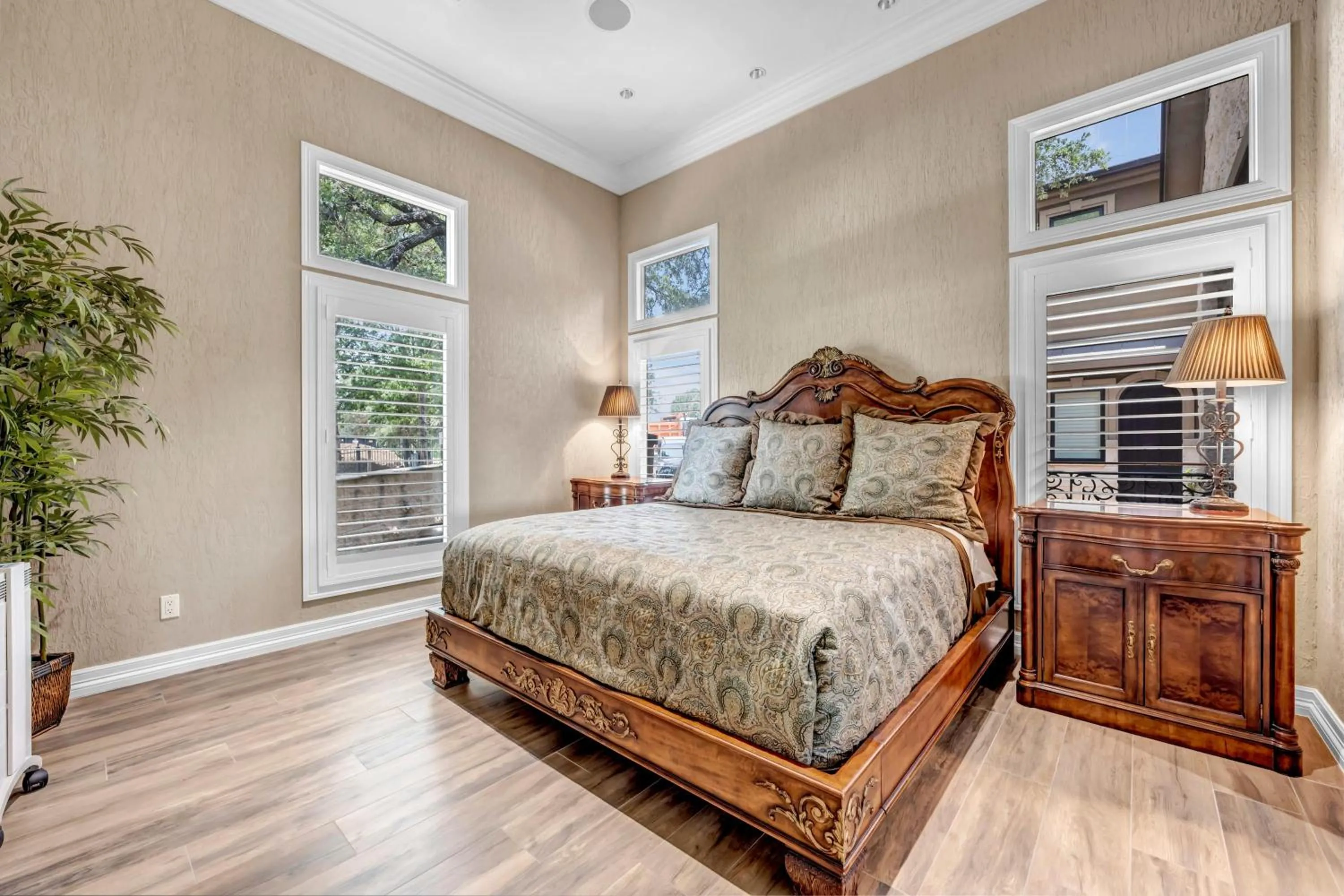 Bed in The Villa on Matern New Listing