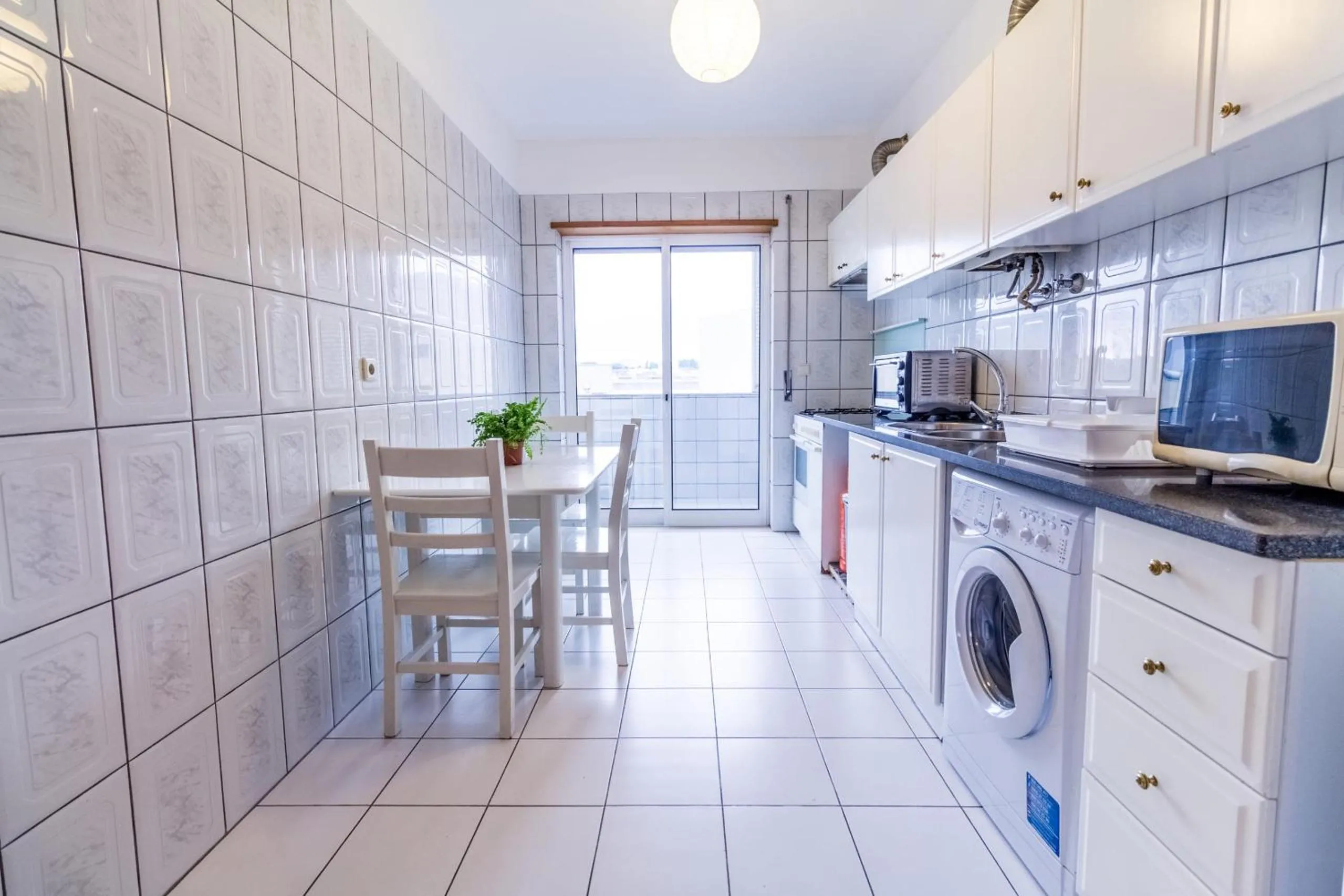 Kitchen or kitchenette in Quinta da Armada, Apartamento em Braga by House and People