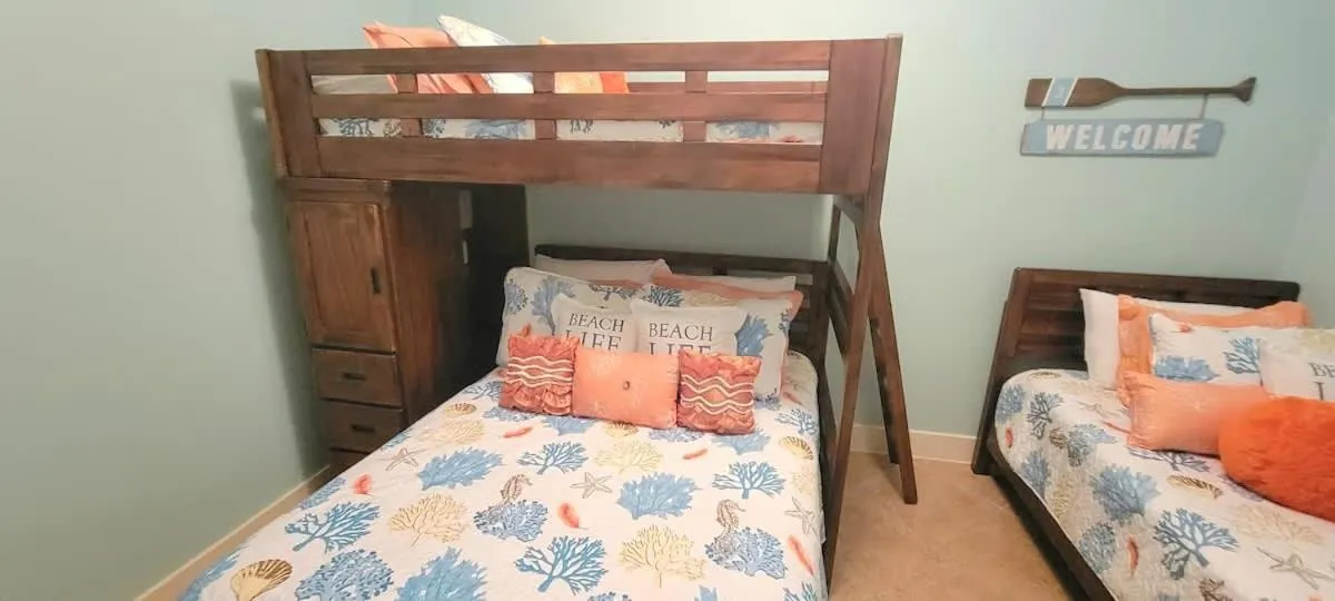 Bed in Sapphire 1706