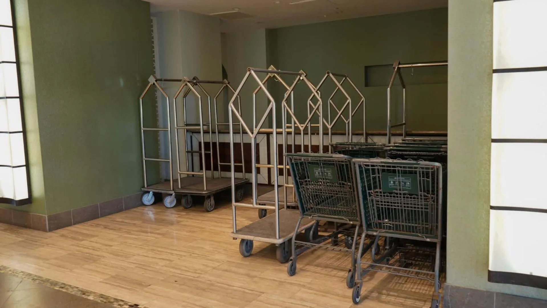 Living room in Sapphire 1706