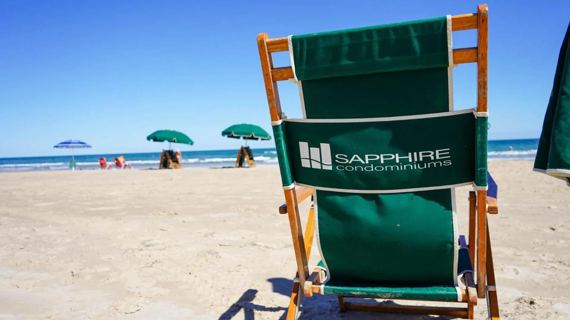 Beach in Sapphire 1706