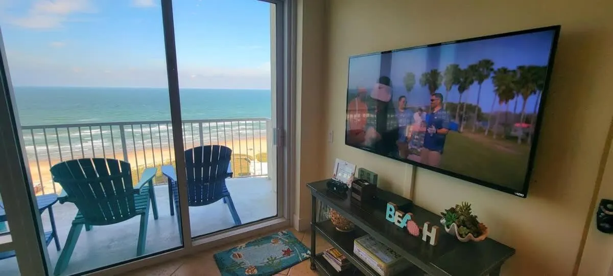 Balcony/Terrace in Sapphire 1706