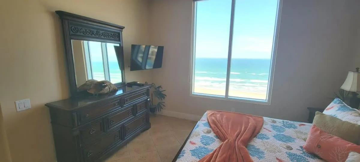 Bed in Sapphire 1706