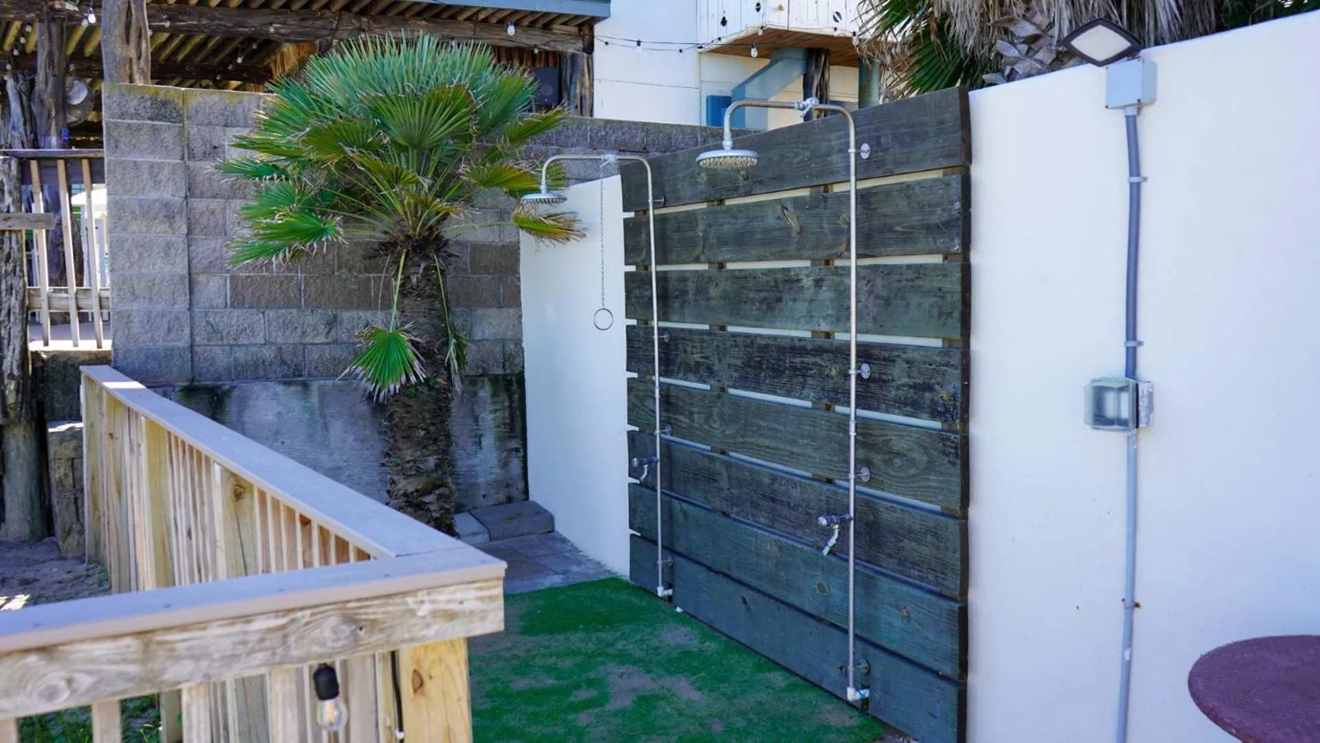 Bathroom in Sapphire 1706