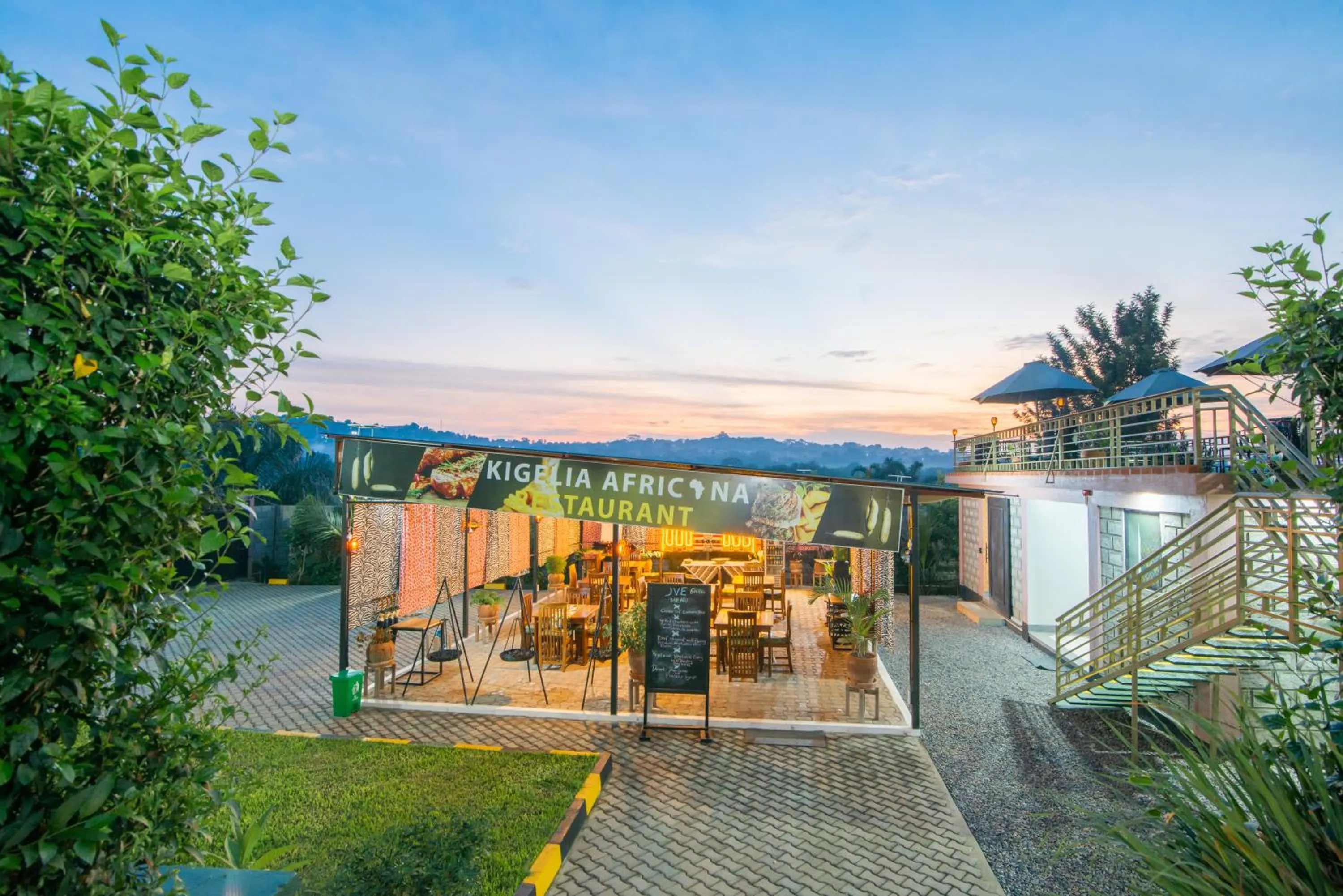 Restaurant/places to eat in JET VILLAS ENTEBBE ( JVE )